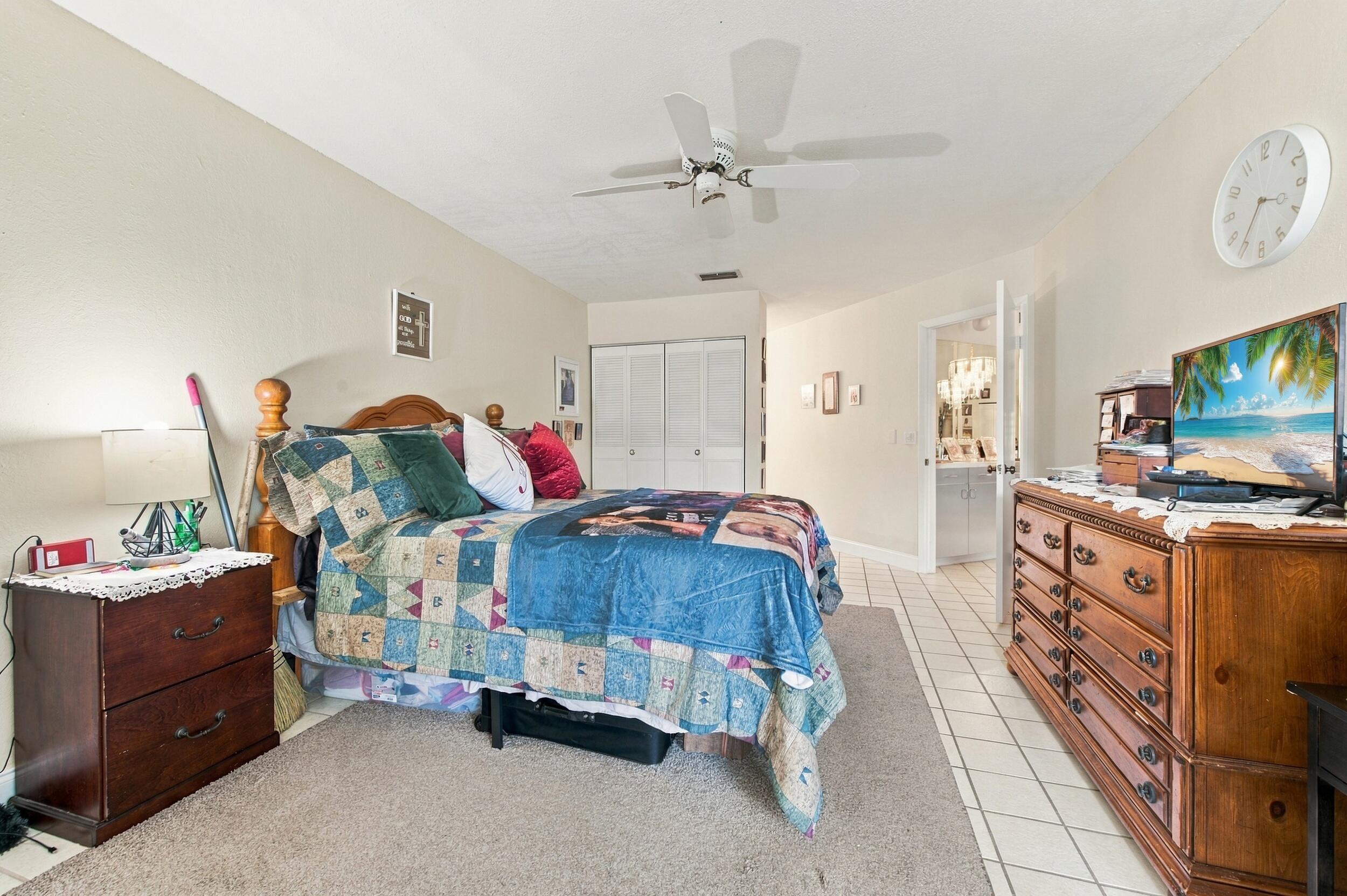 Residence photo 18