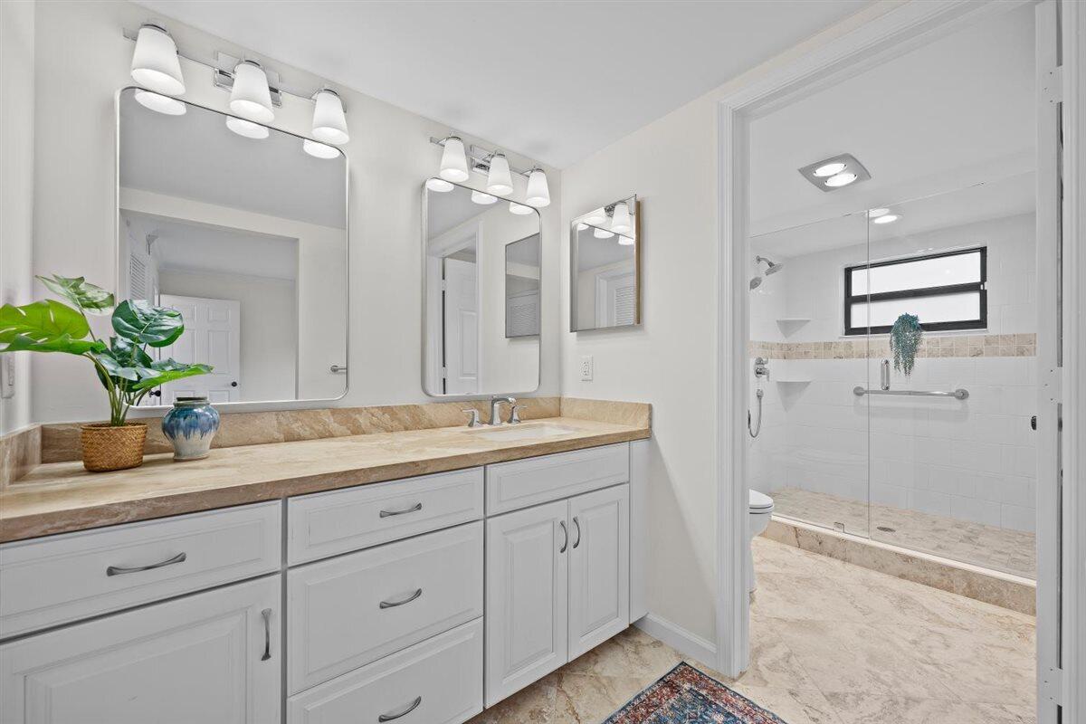 Jonathan's Landing Jupiter FL Unit 117 photo 27