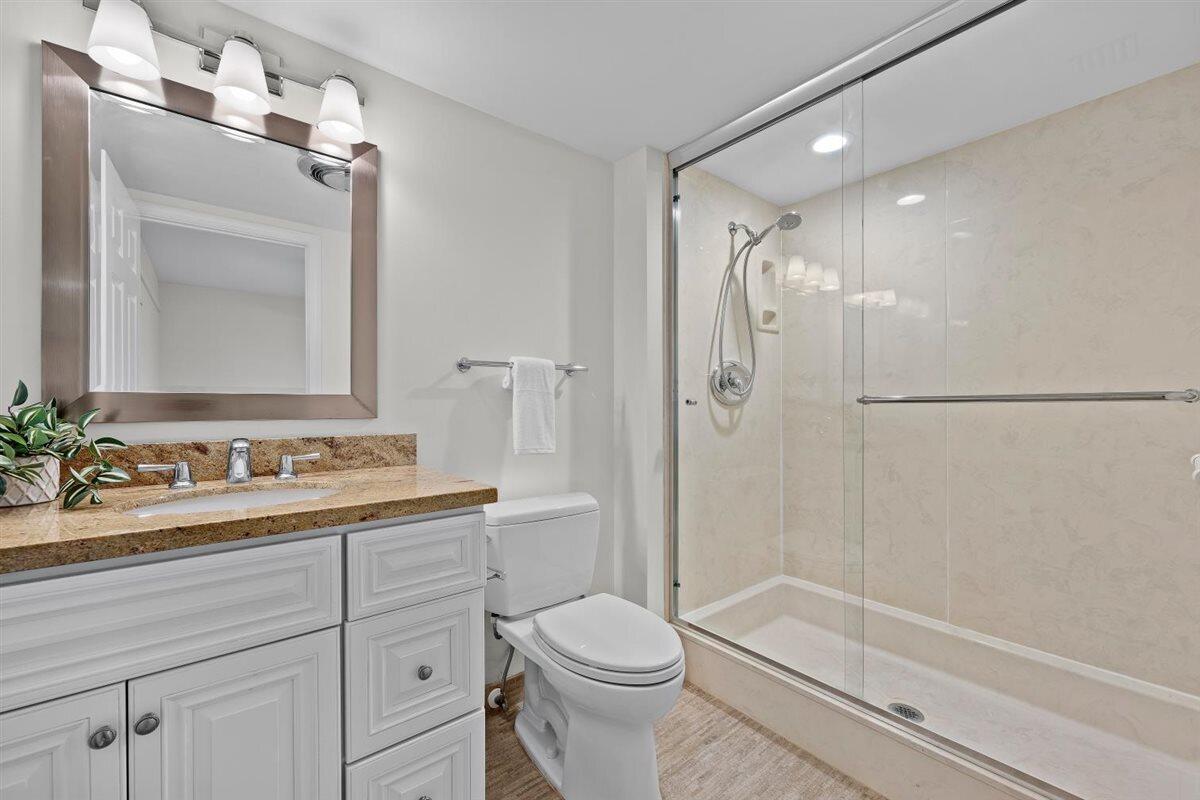 Jonathan's Landing Jupiter FL Unit 117 photo 32