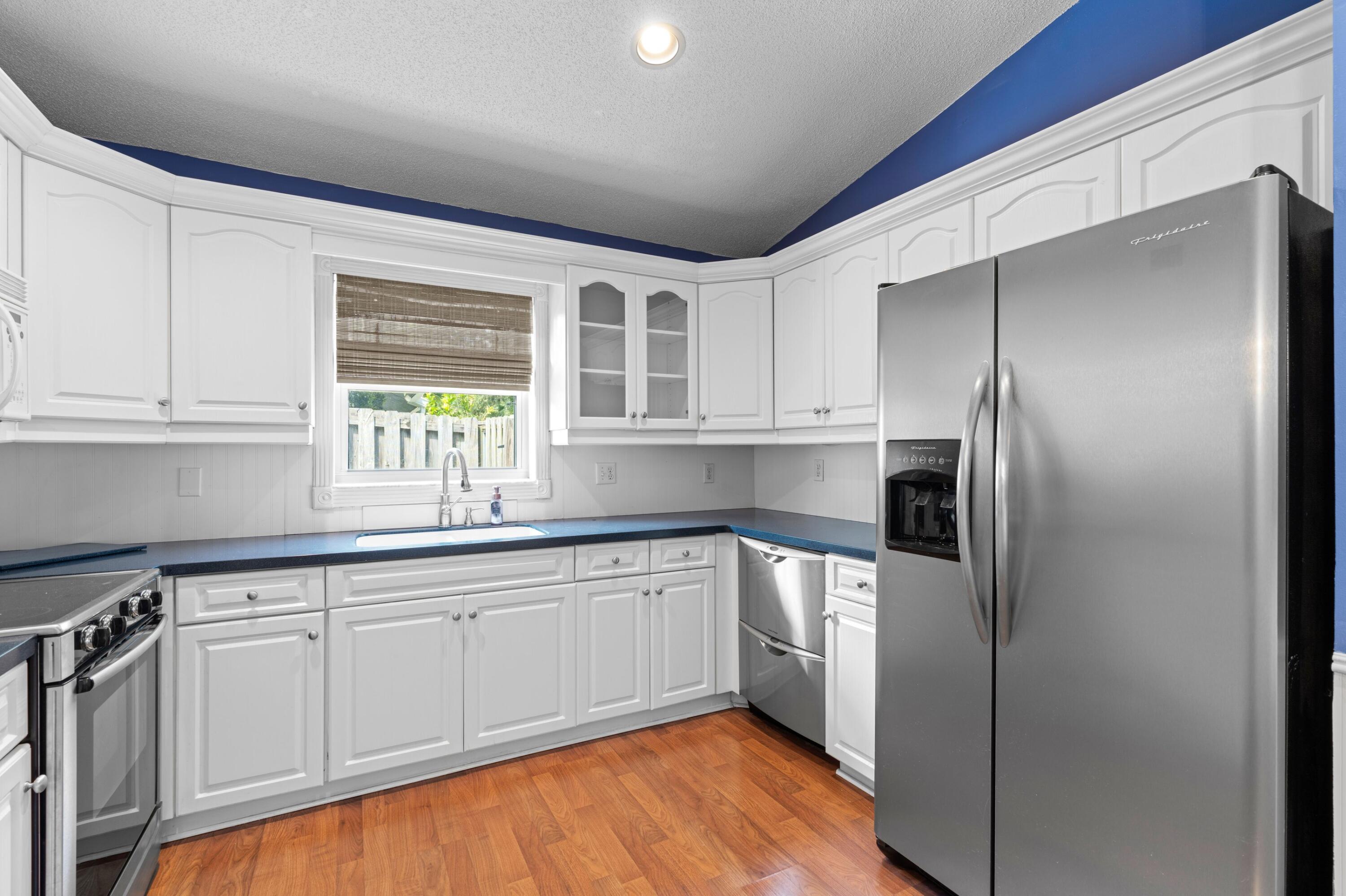Residence photo 3