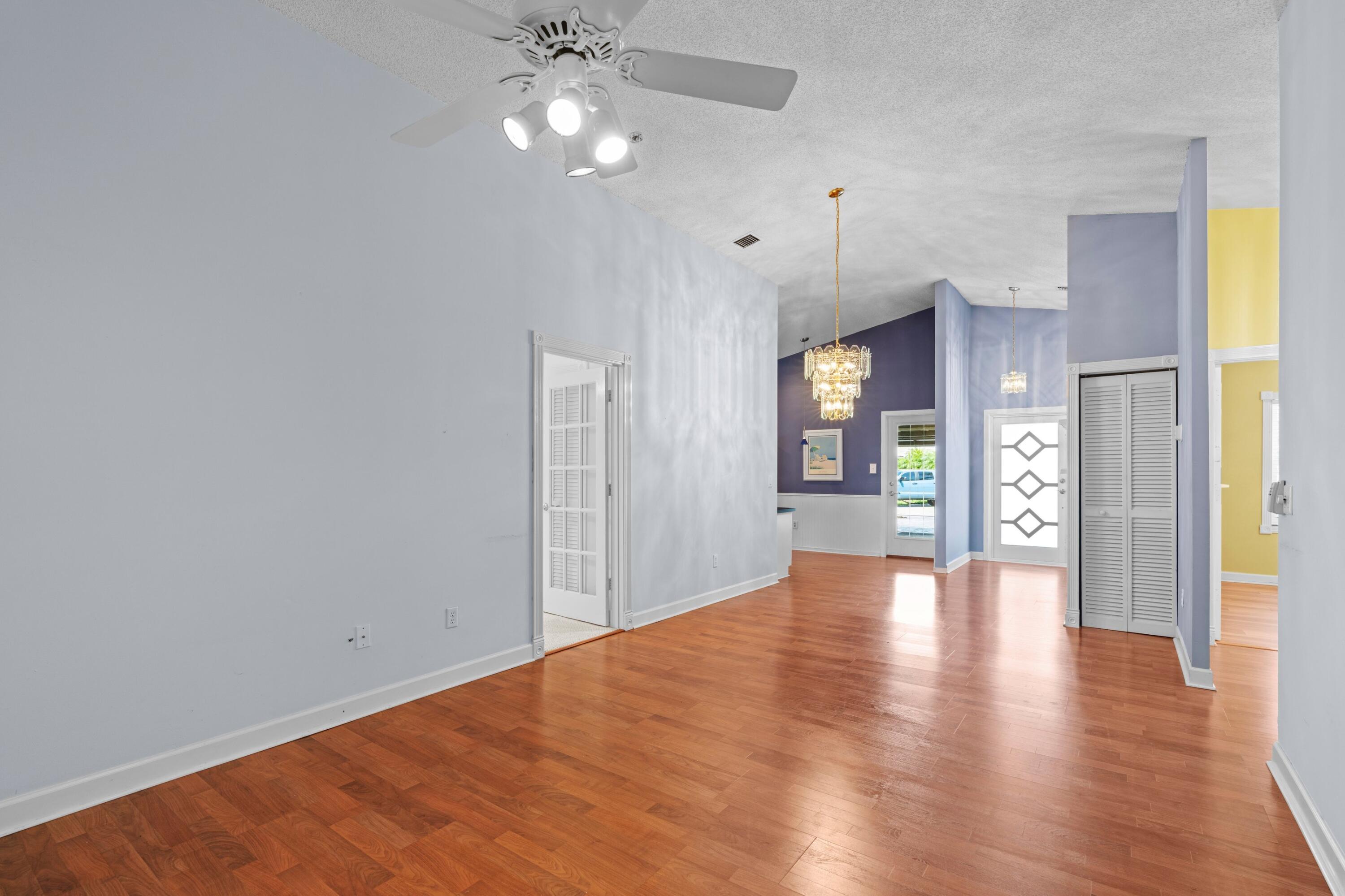 Residence photo 8