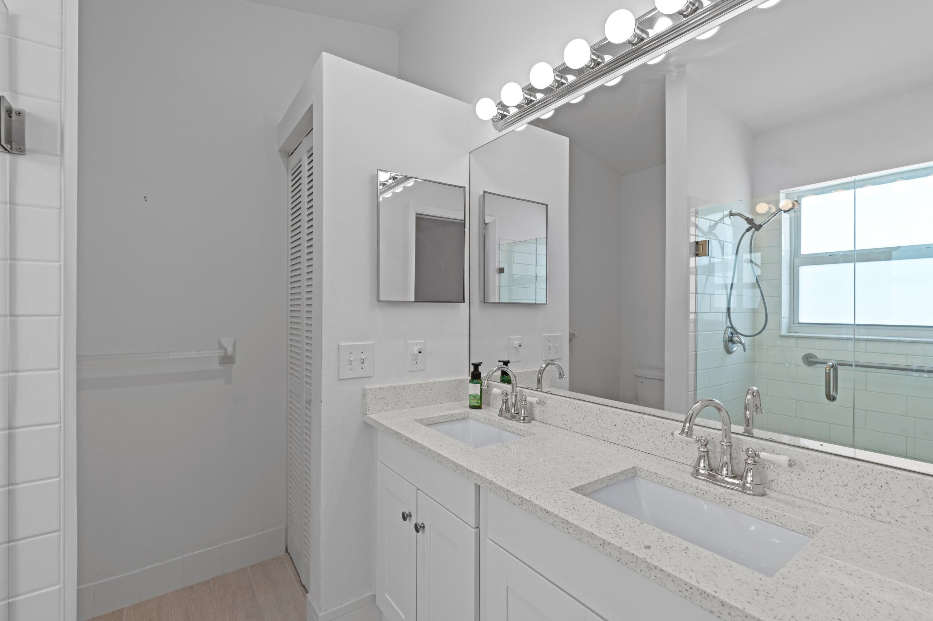 Residence photo 11