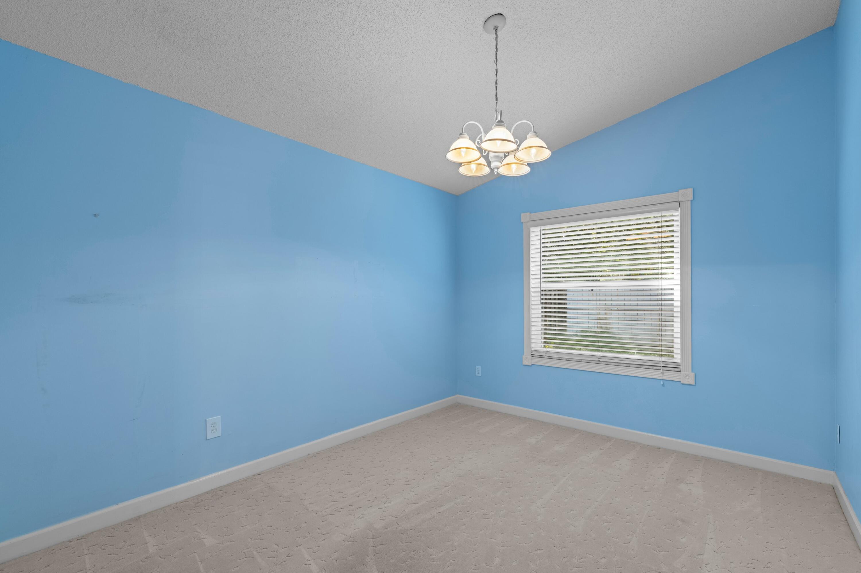 Residence photo 13