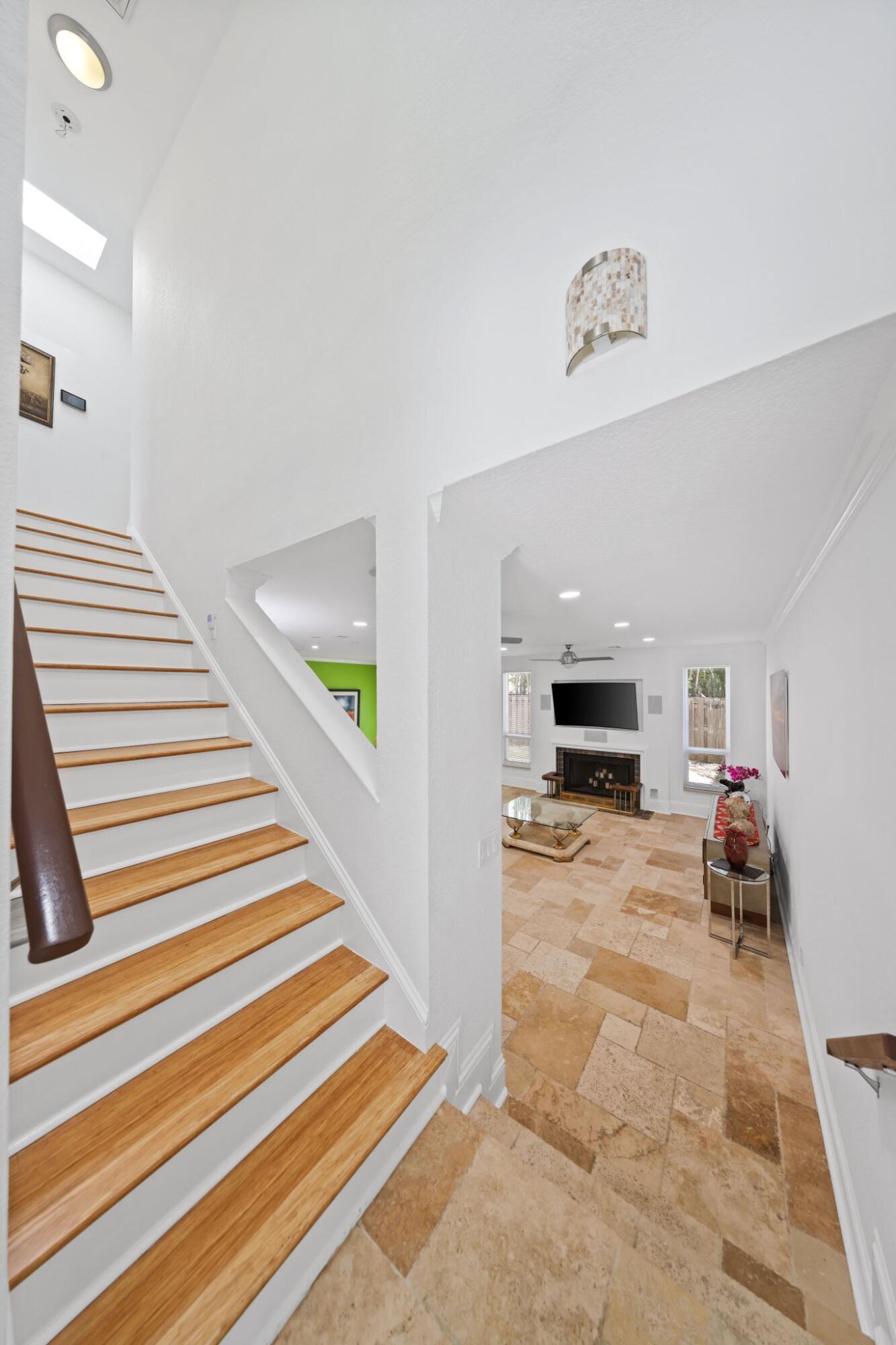  Residence photo 13