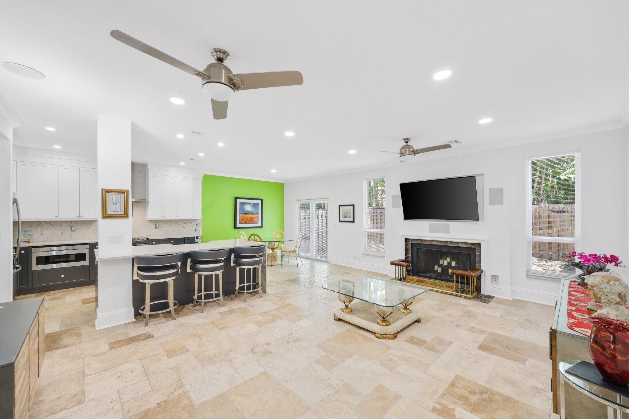  Residence photo 15