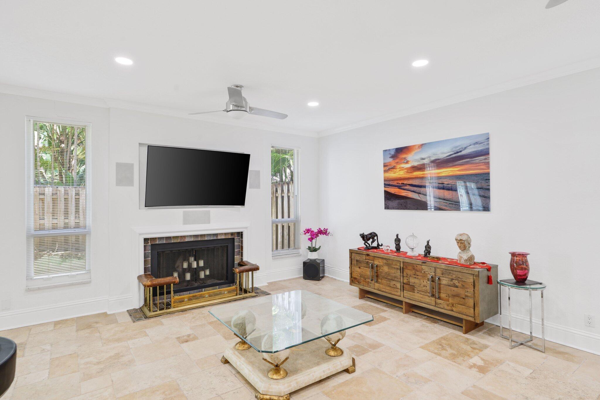  Residence photo 17