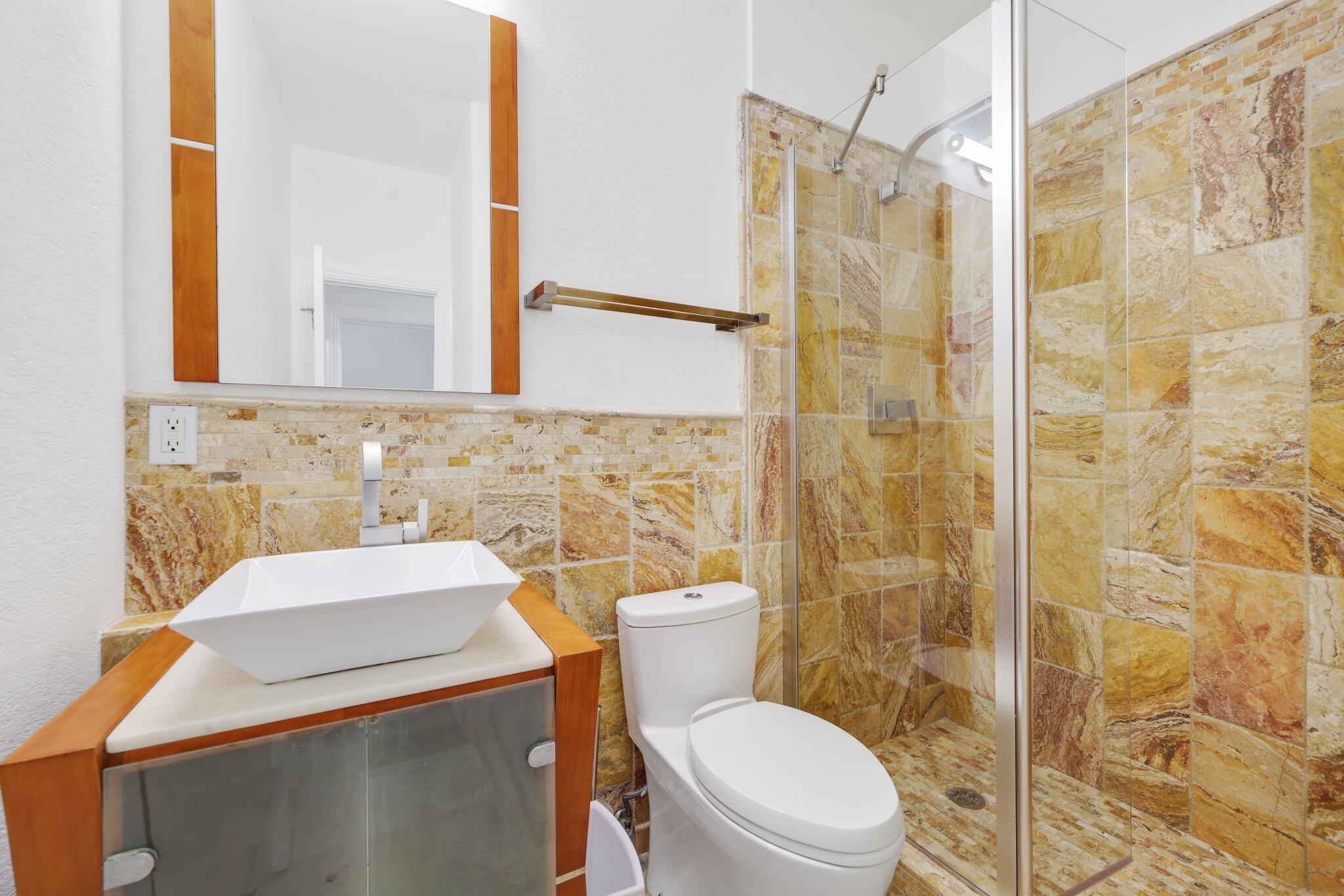  Residence photo 30