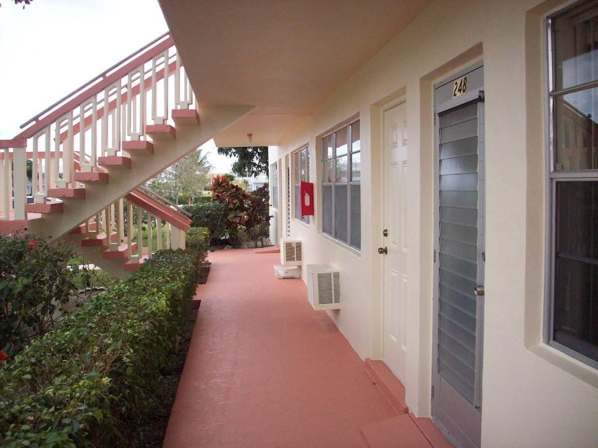 Residence photo 2