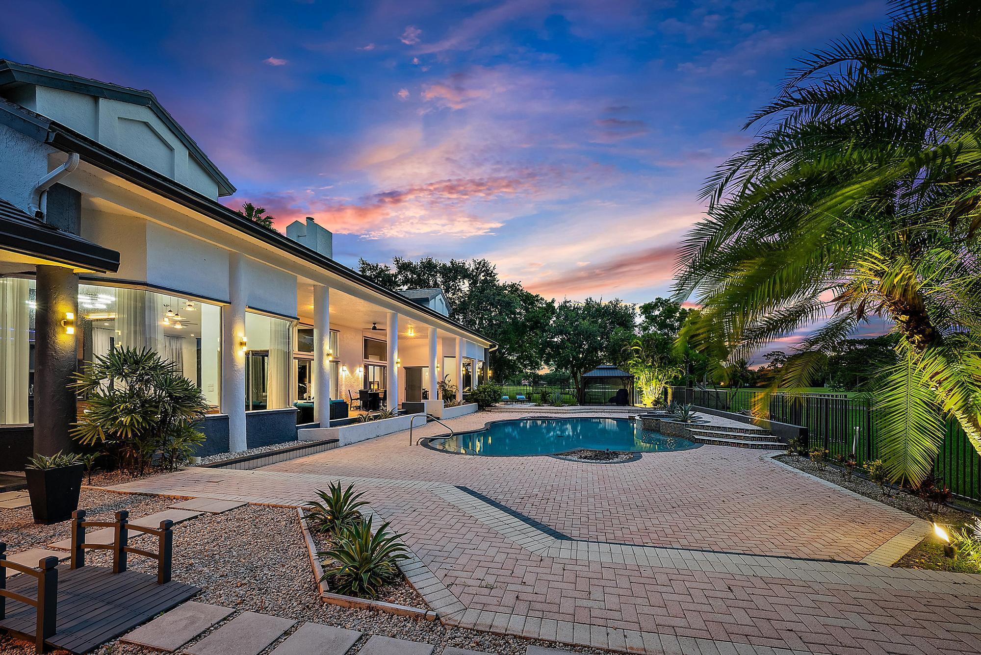 Stonewal Estates Residence photo 41