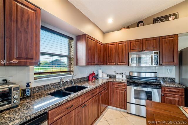 Residence photo 2