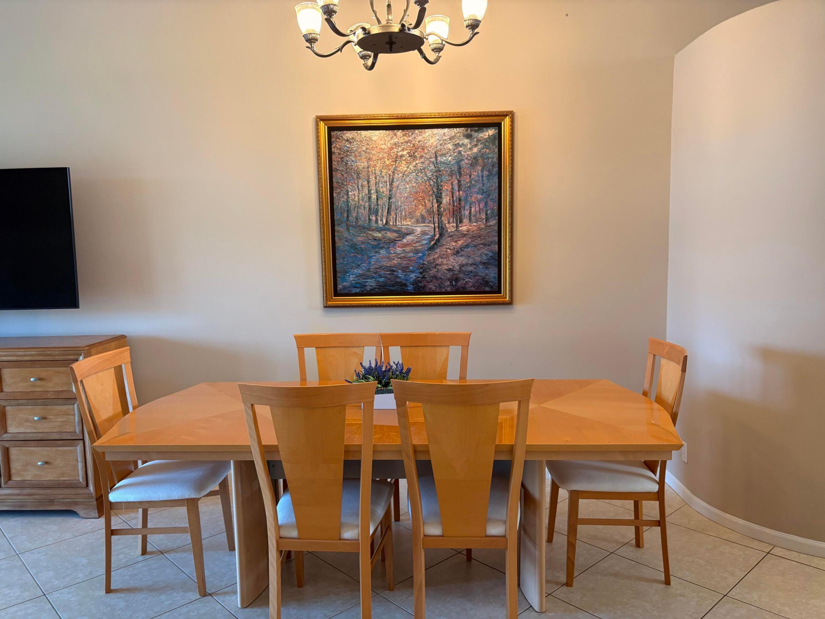 Residence photo 5