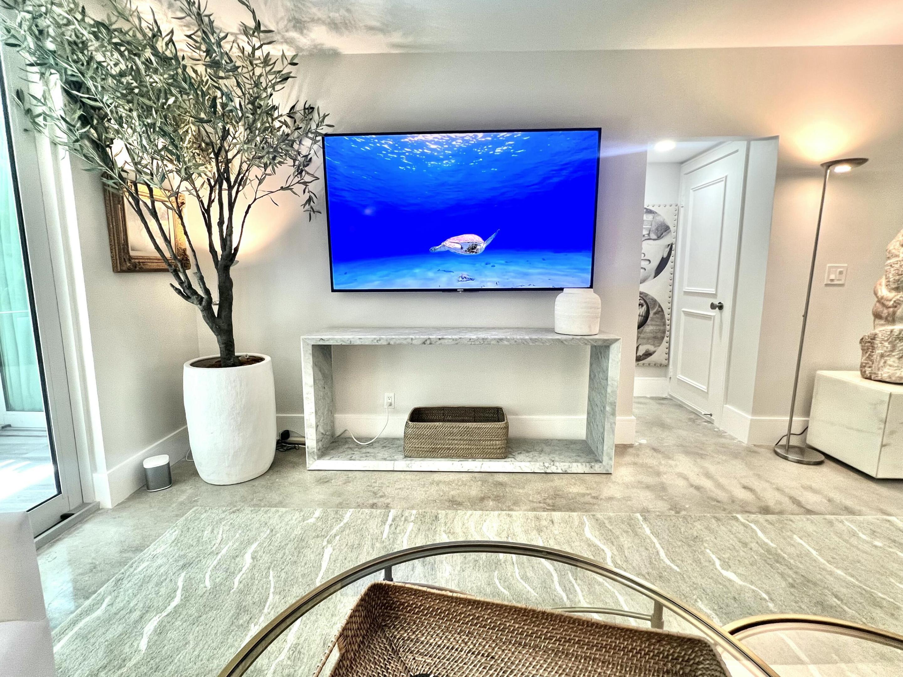 In-Town Palm Beach Unit 2 C photo 18