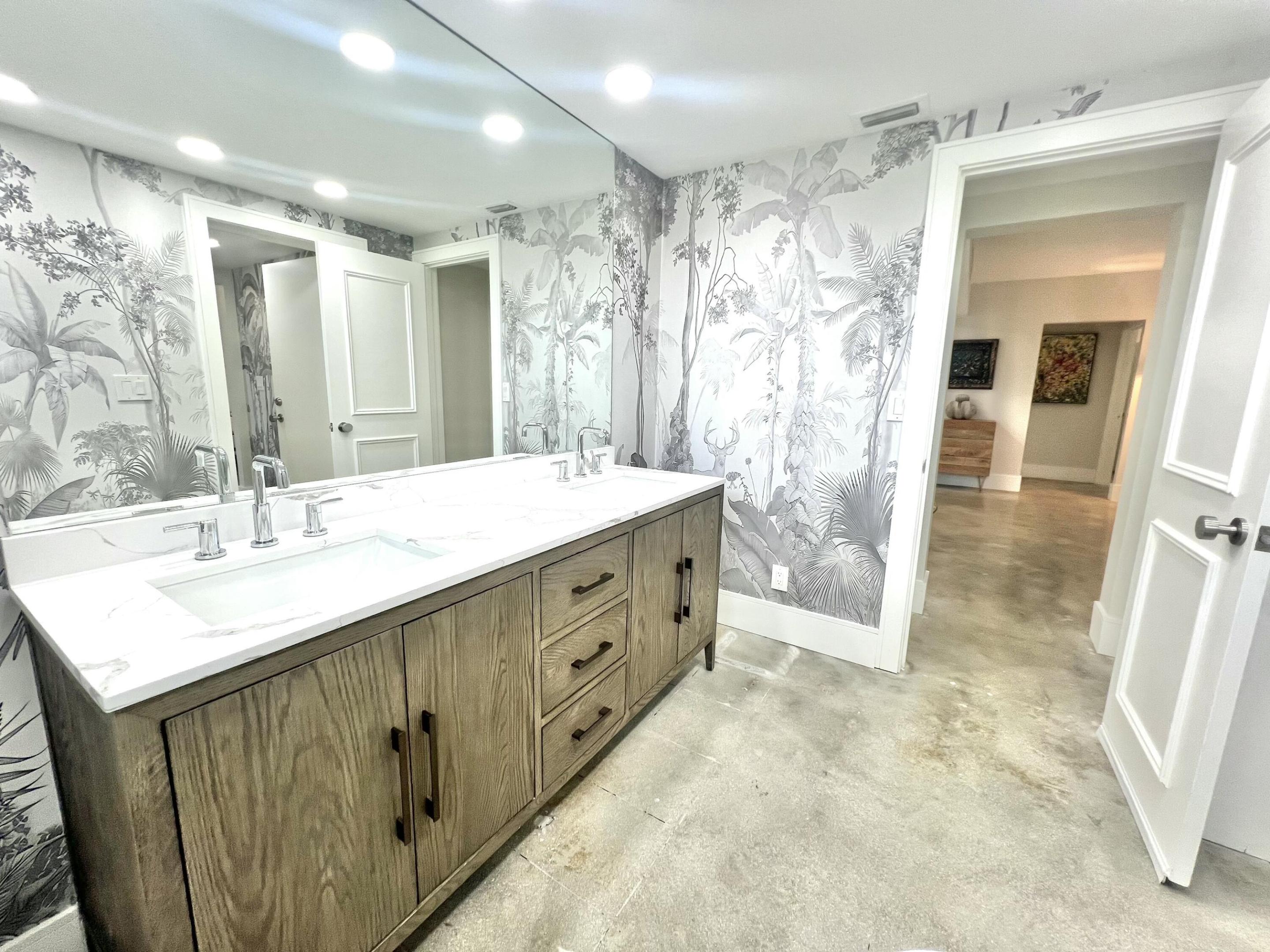 In-Town Palm Beach Unit 2 C photo 33
