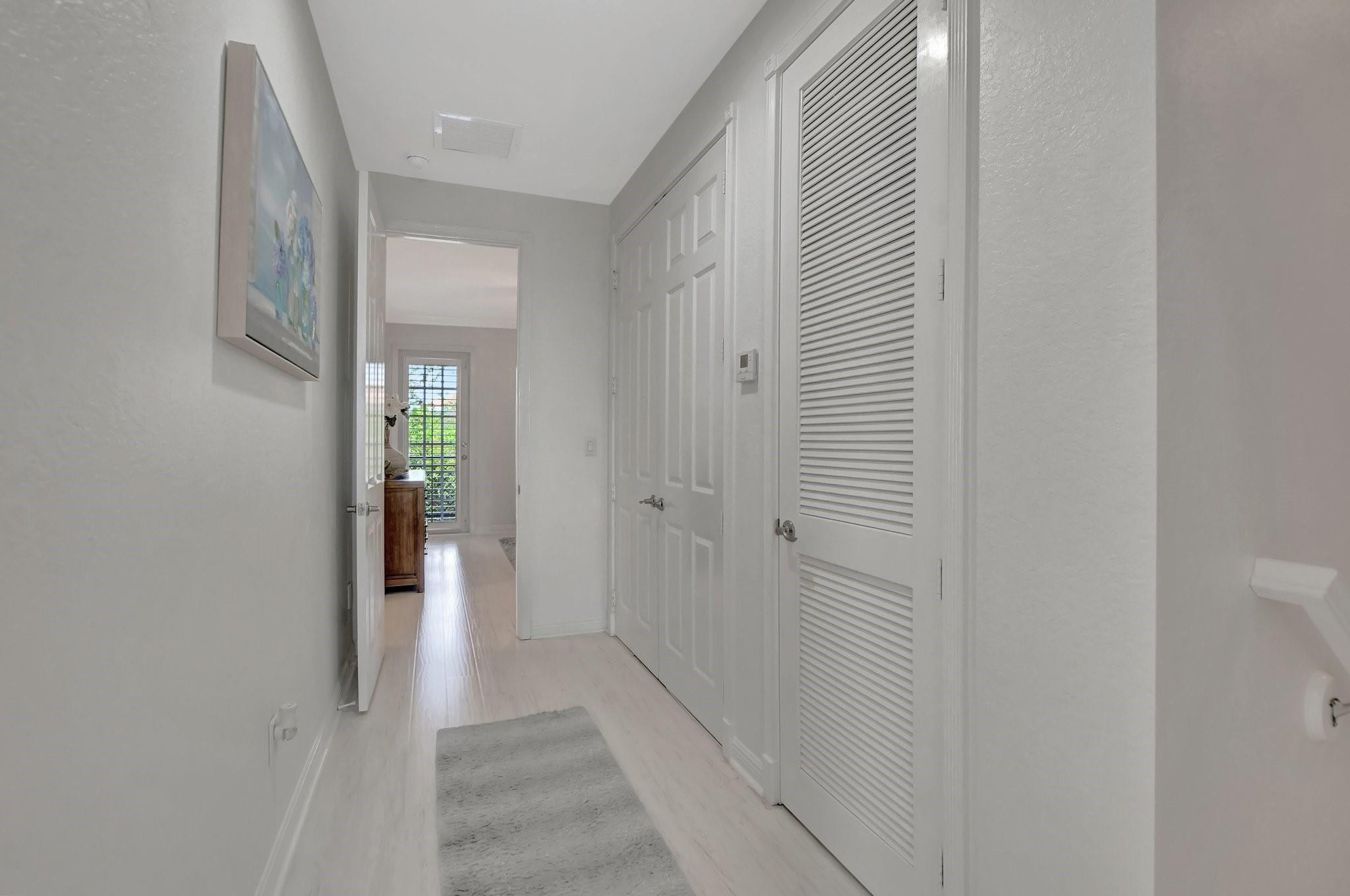  Residence photo 17