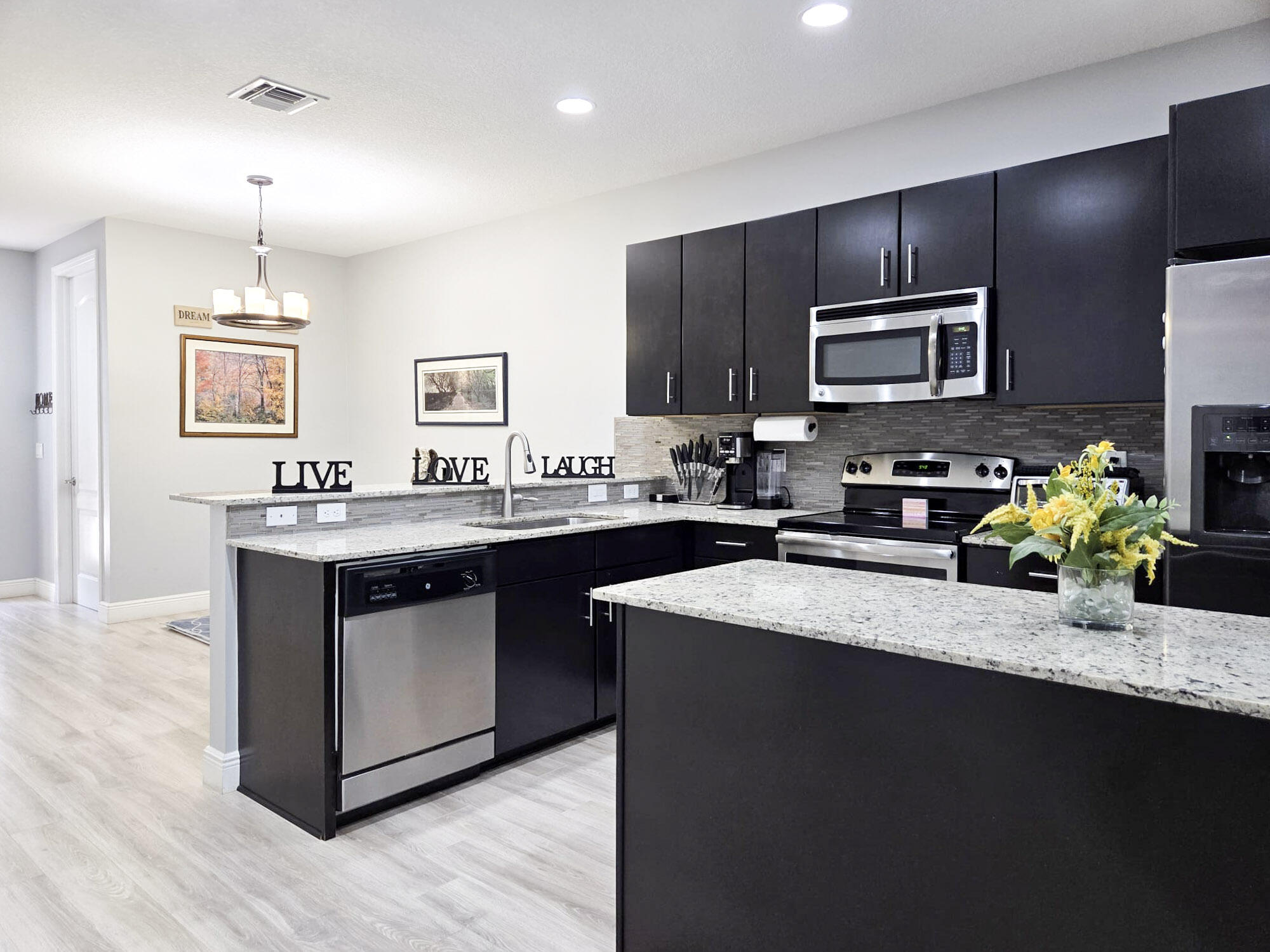 Residence photo 25