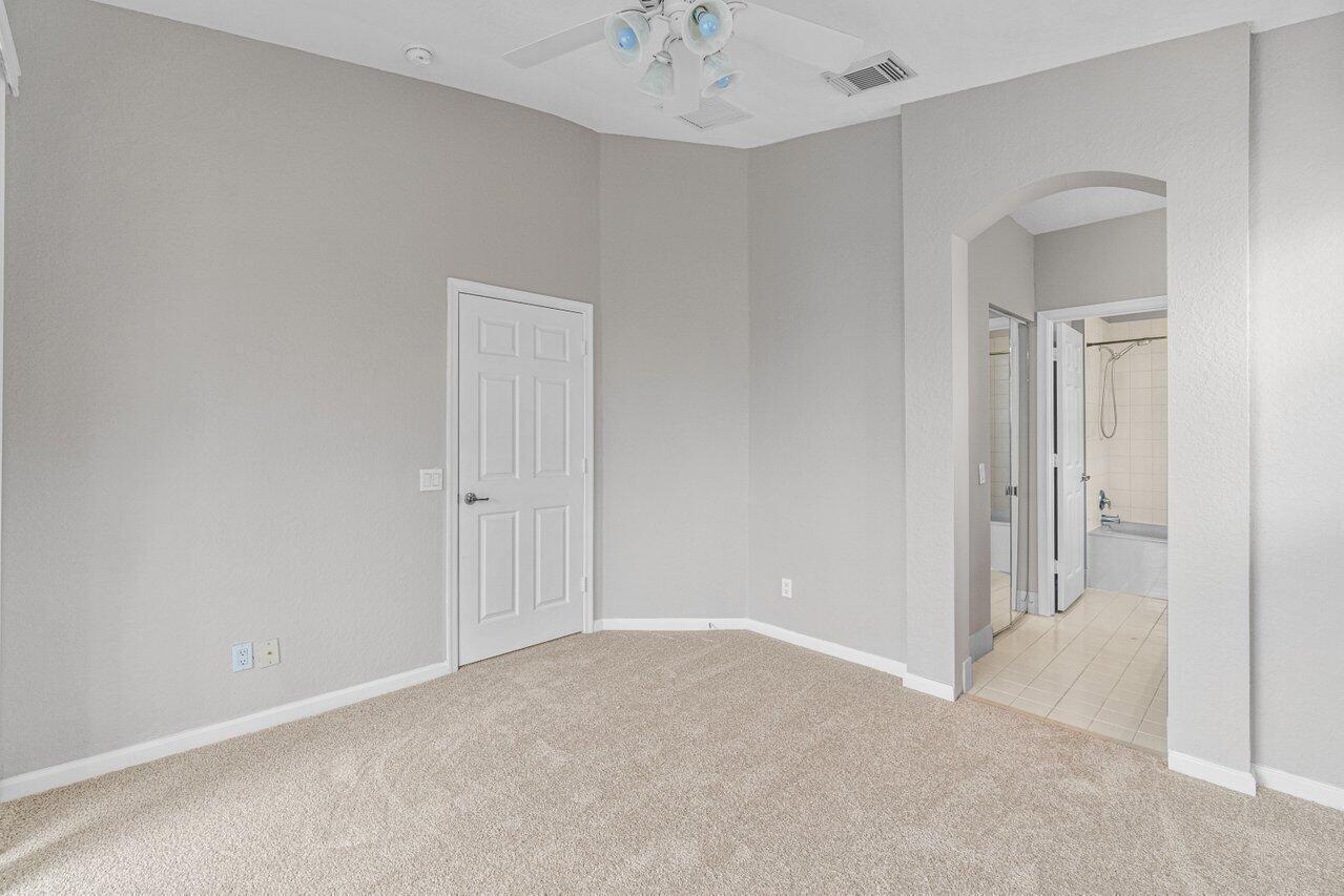Residence photo 10