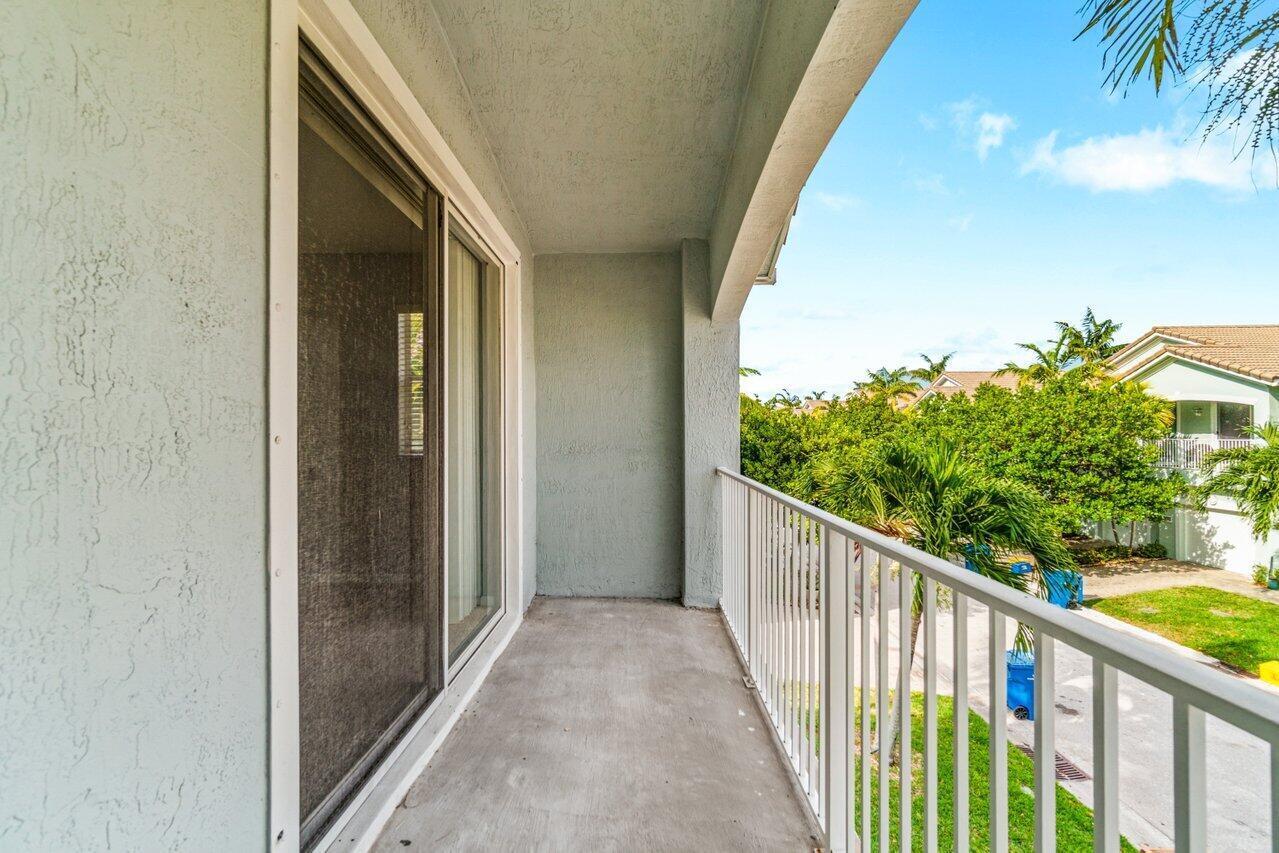 Residence photo 19