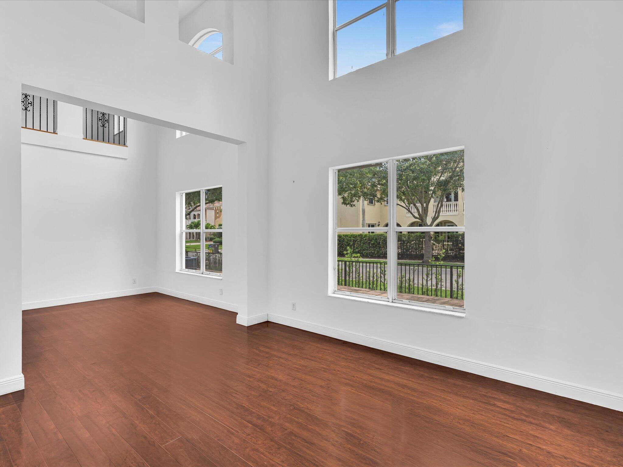  Residence photo 20
