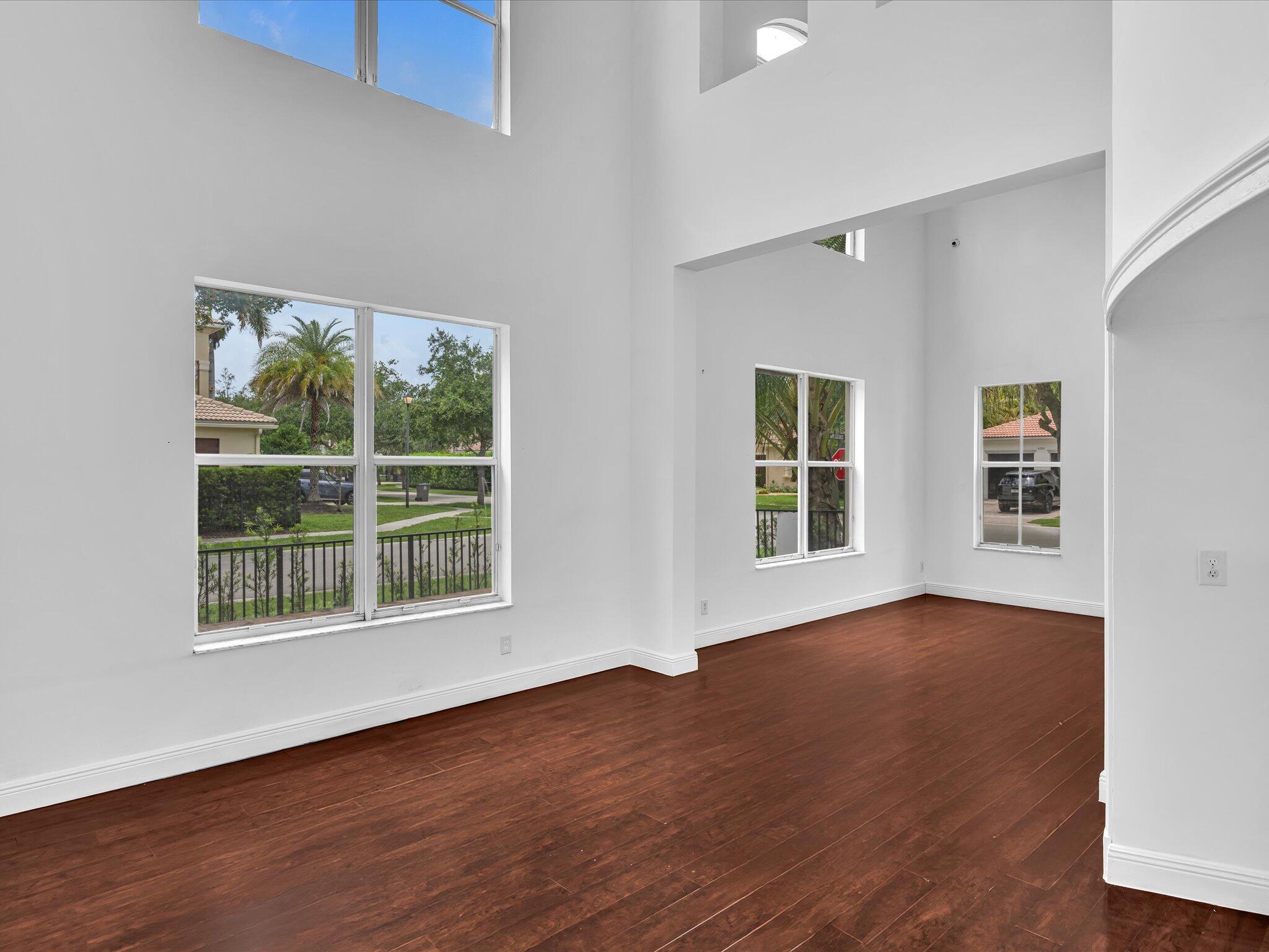  Residence photo 28