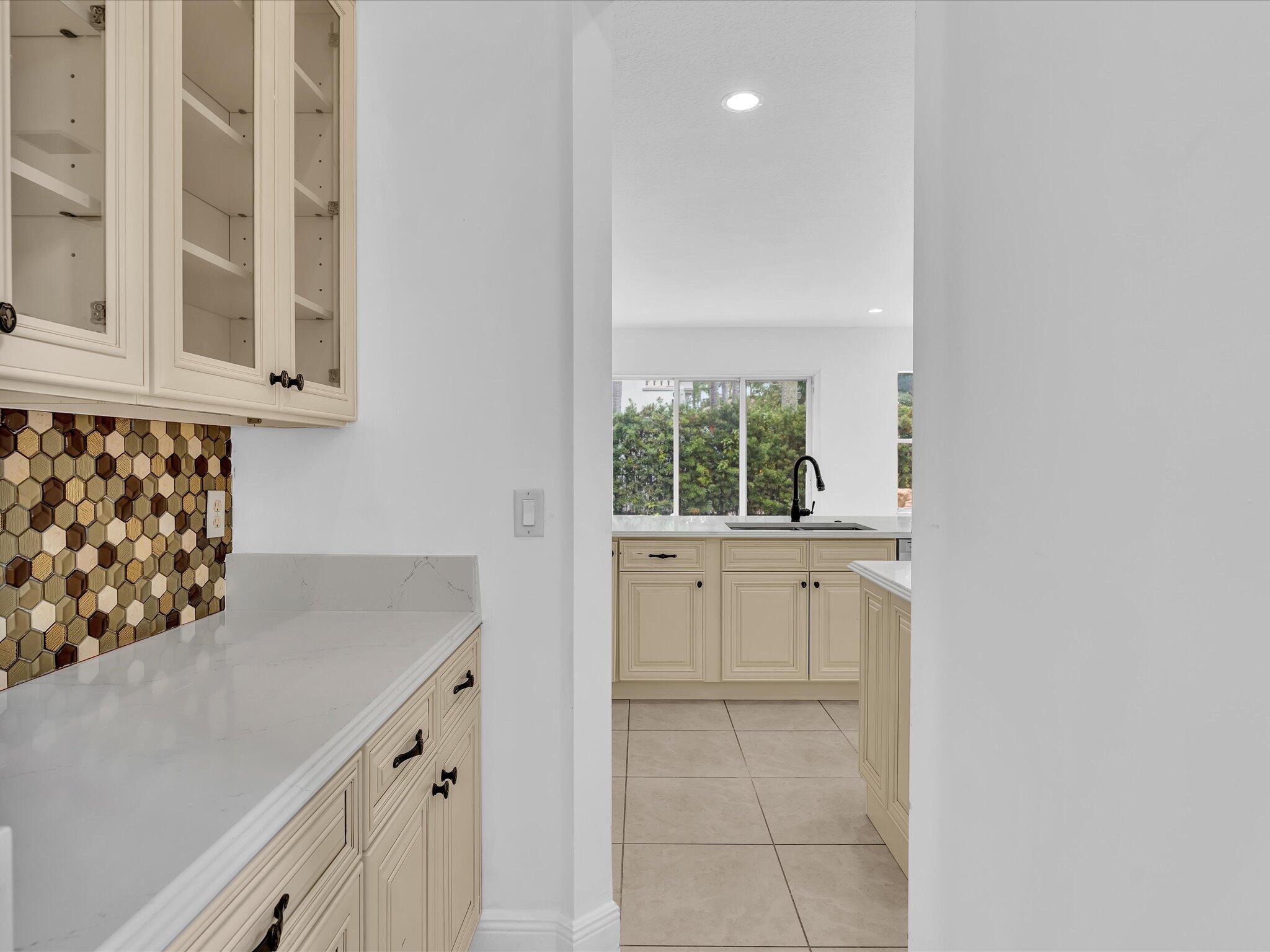  Residence photo 29