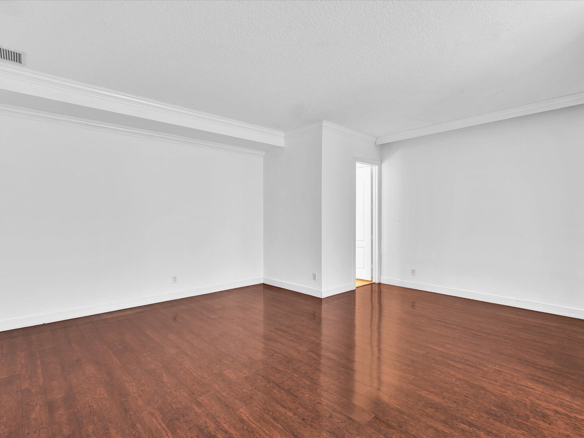  Residence photo 56