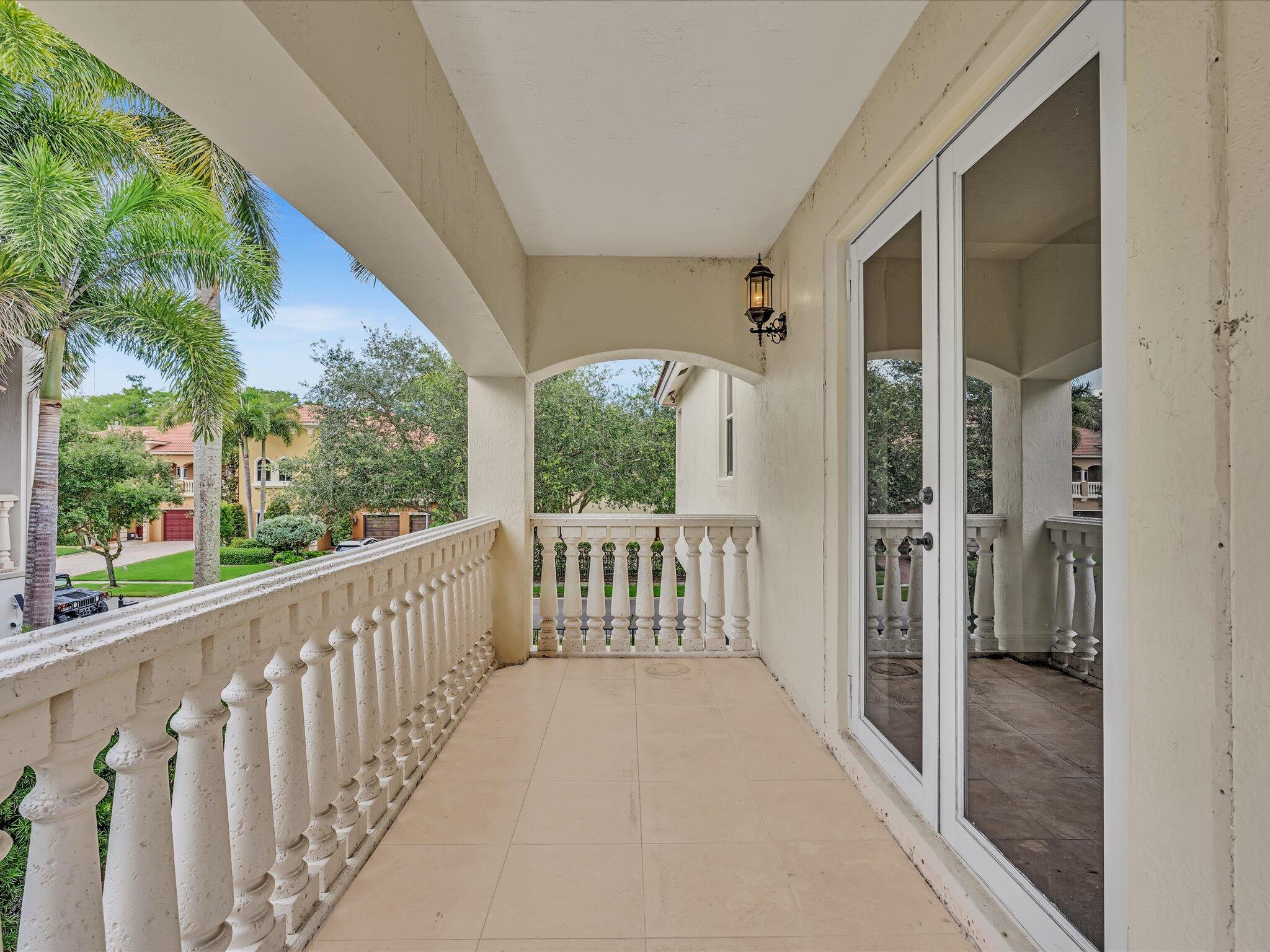  Residence photo 80