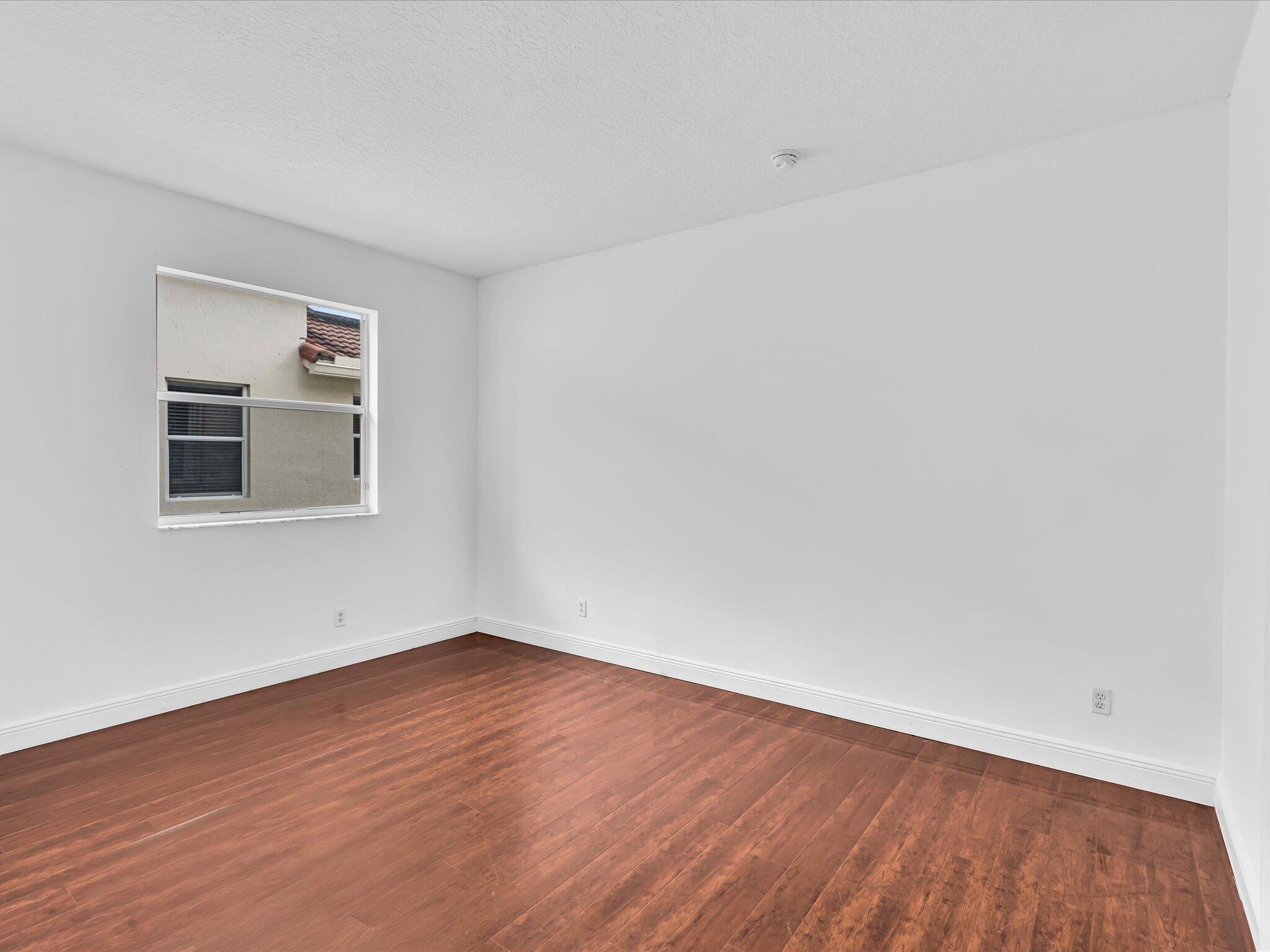  Residence photo 87