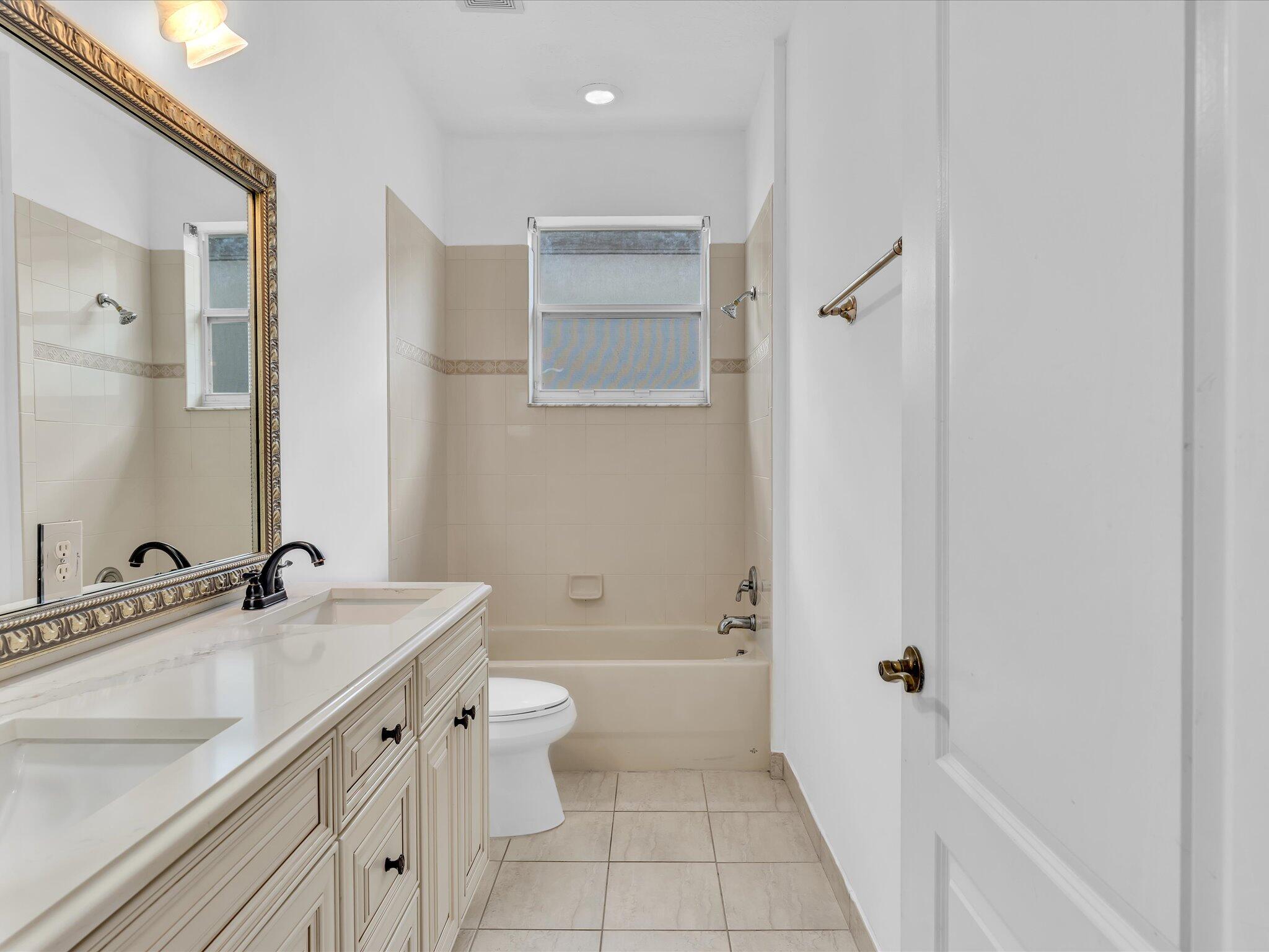  Residence photo 93