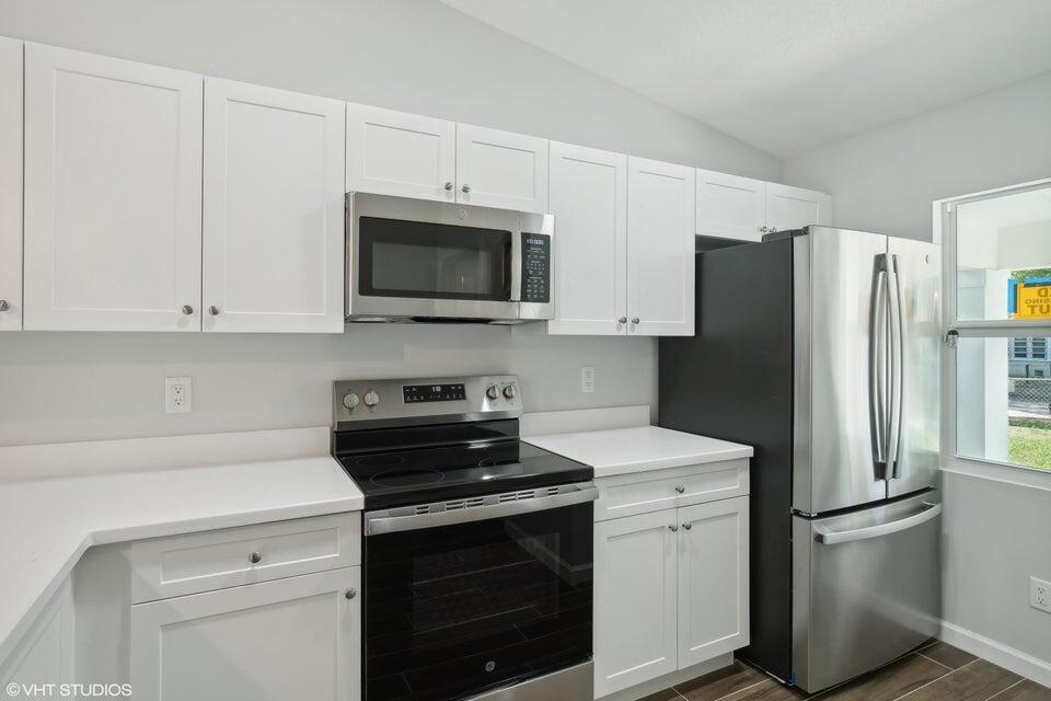 West Palm Beach Residence photo 8
