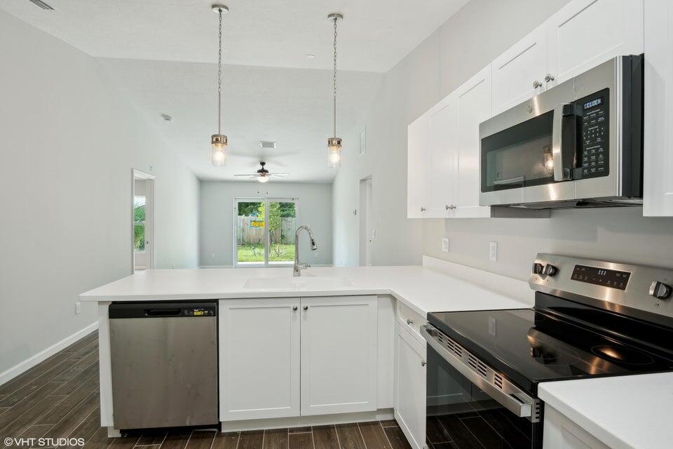 West Palm Beach Residence photo 9