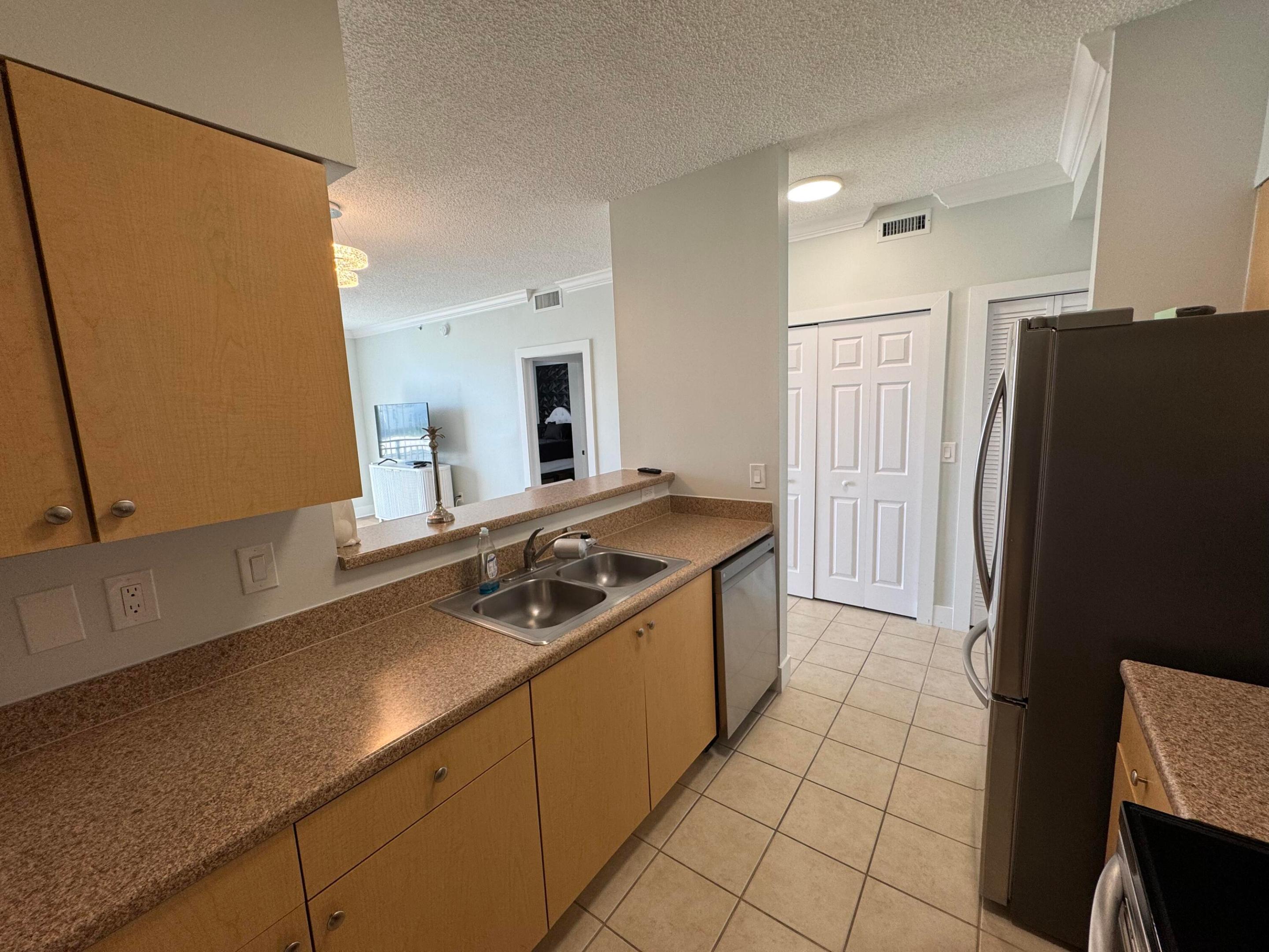 The Montecito Unit 805 photo 10