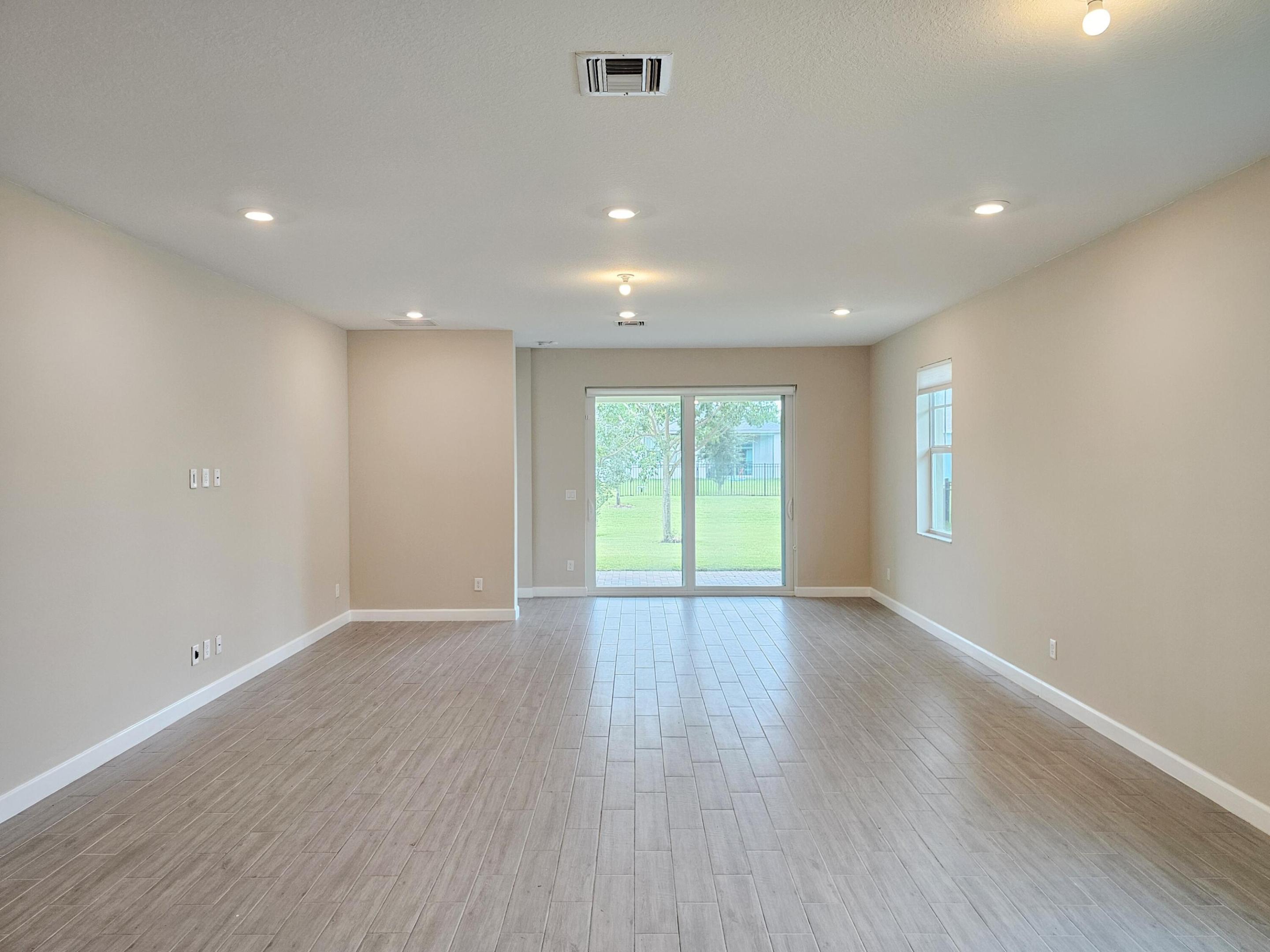 Residence photo 7
