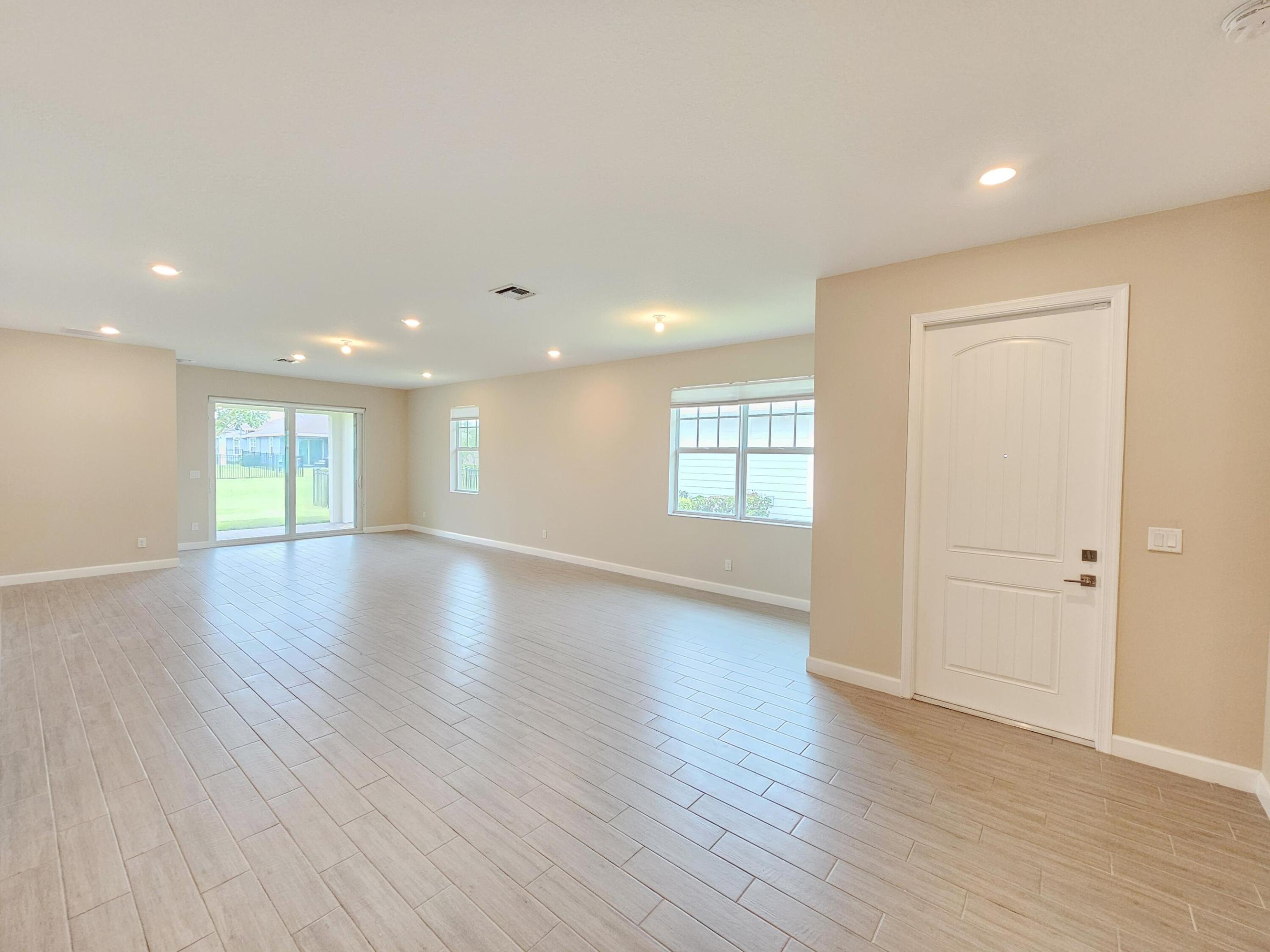Residence photo 11