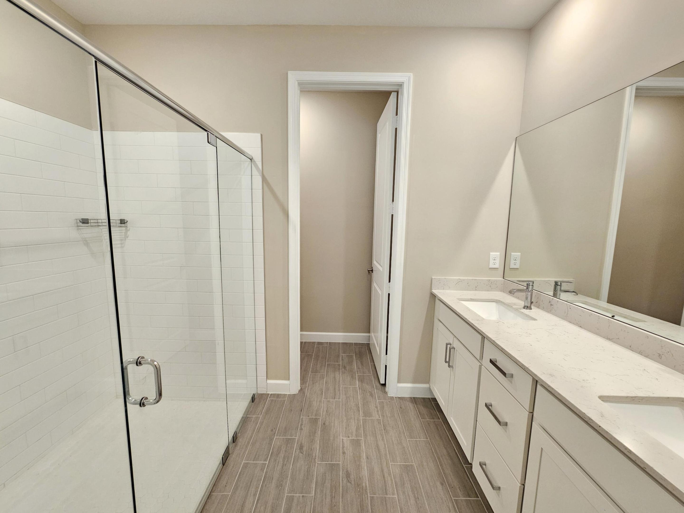 Residence photo 18