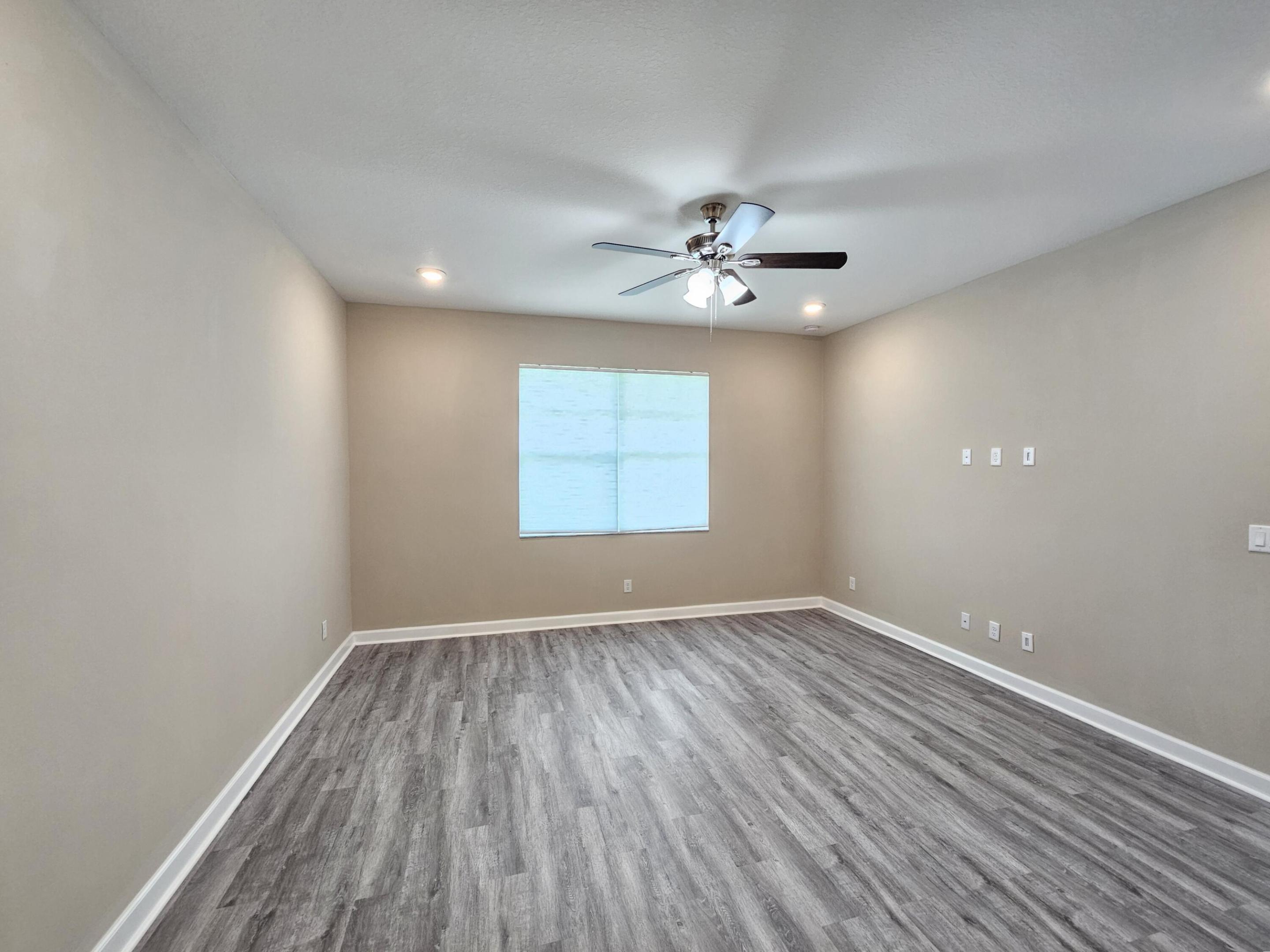 Residence photo 24