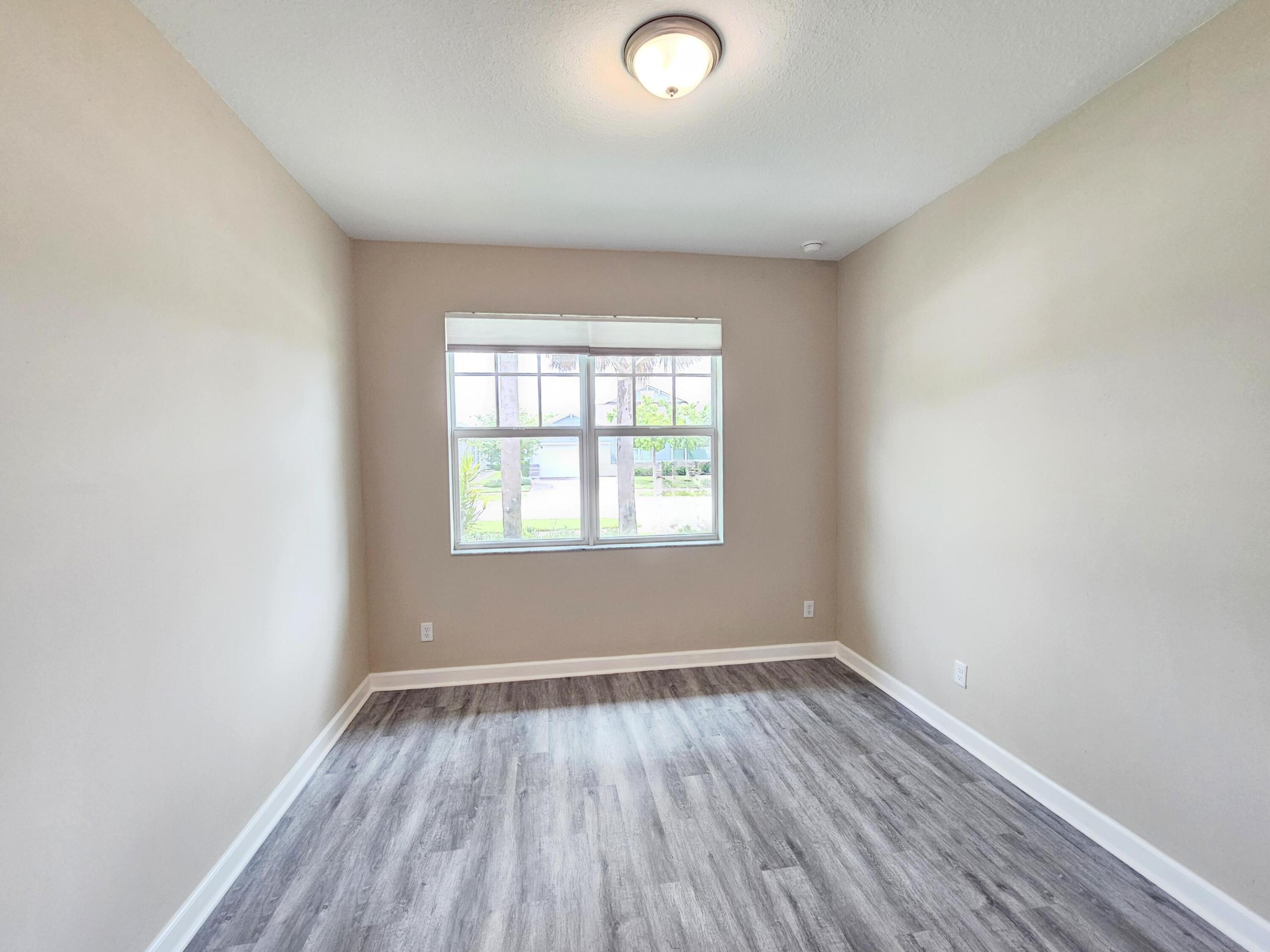 Residence photo 30