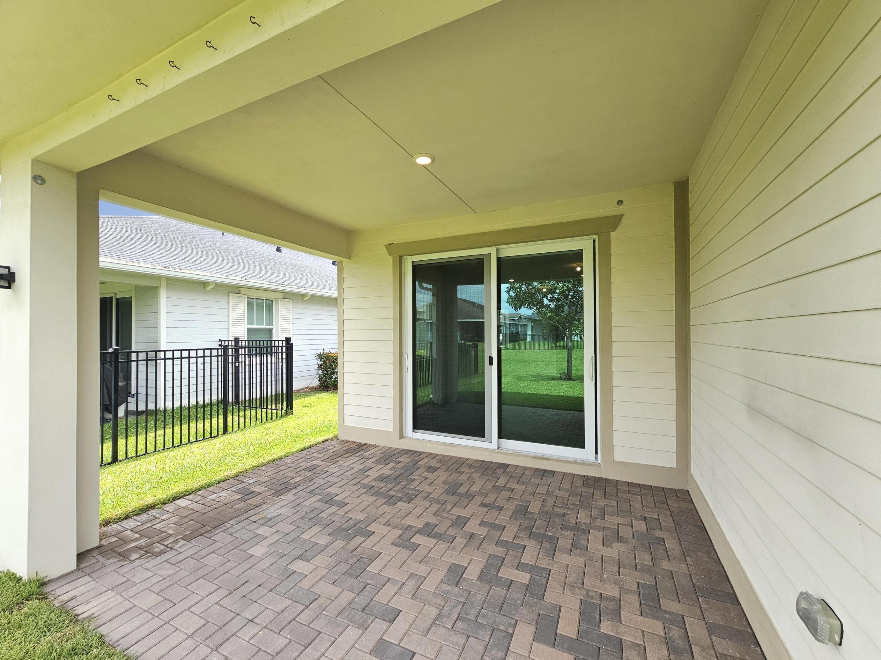 Residence photo 35