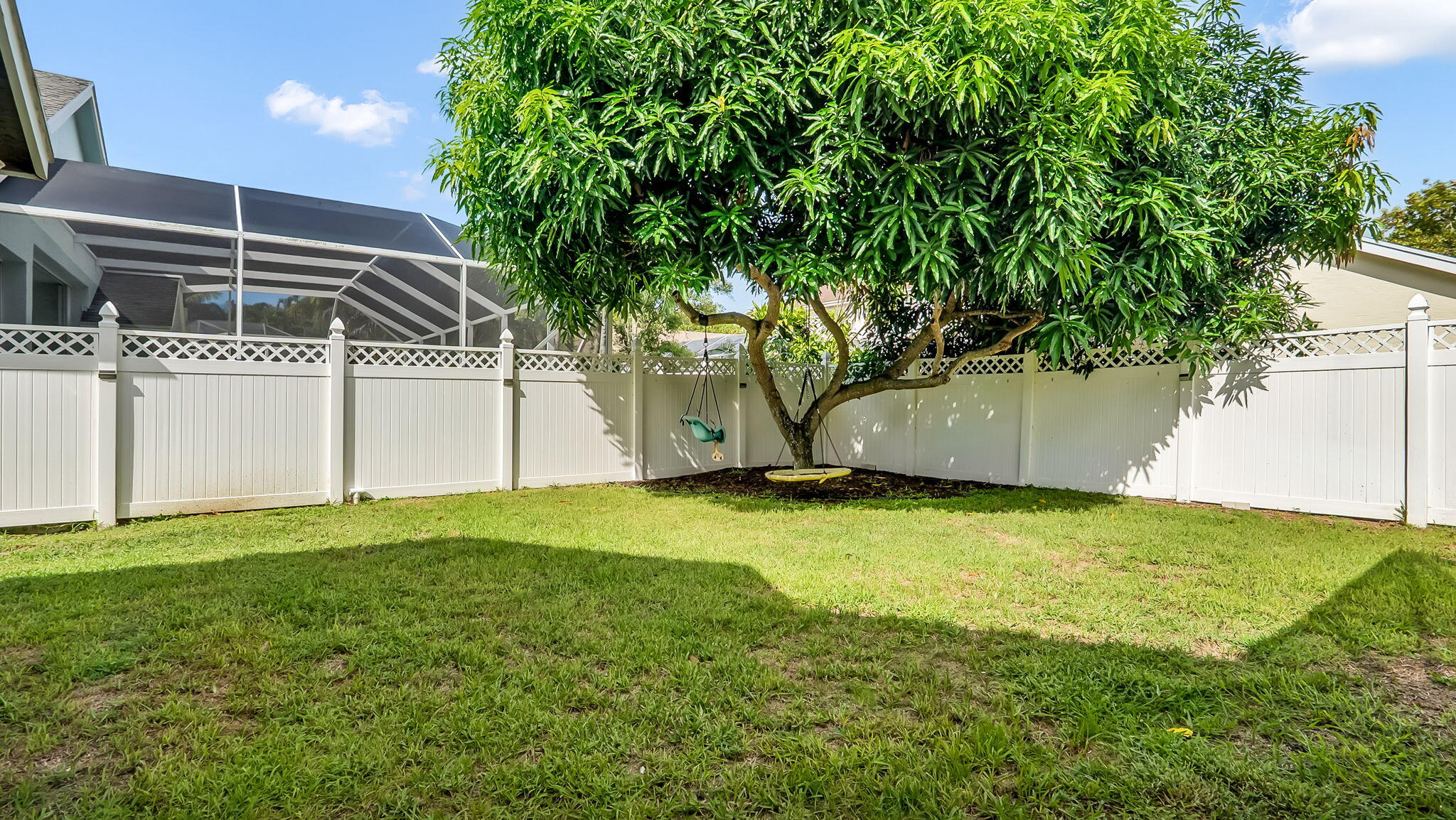 Residence photo 60