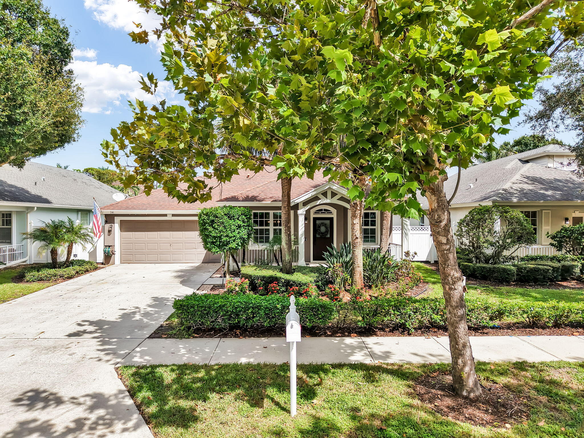 Residence photo 64