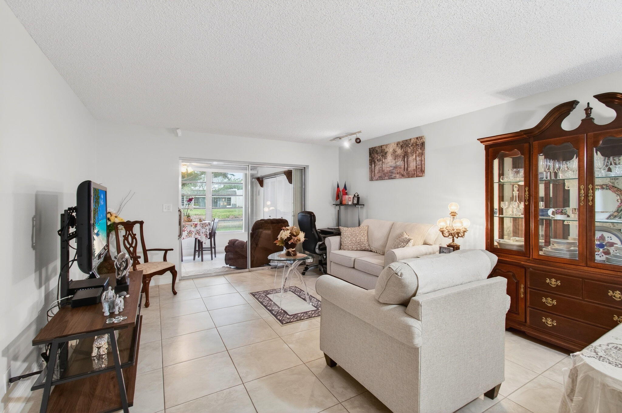  Residence photo 11