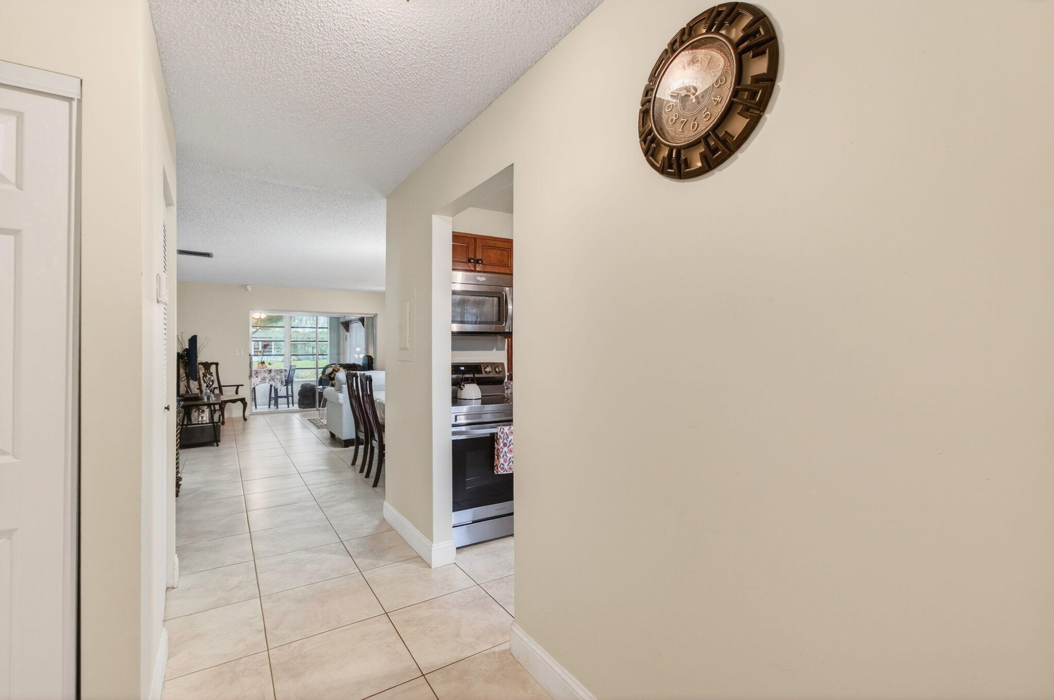  Residence photo 12