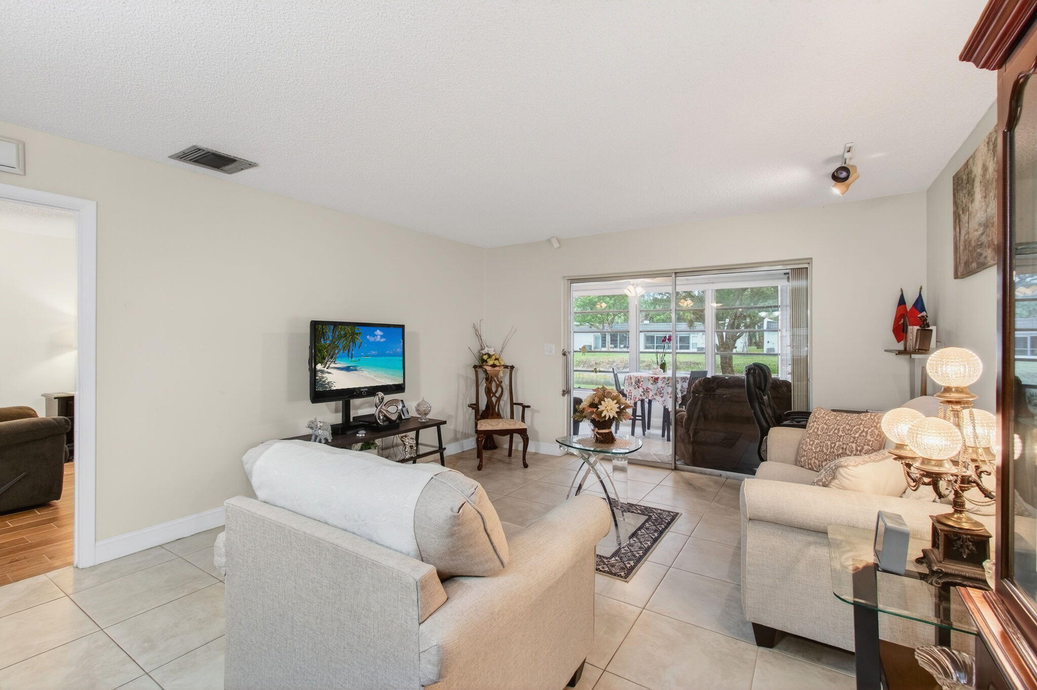  Residence photo 13