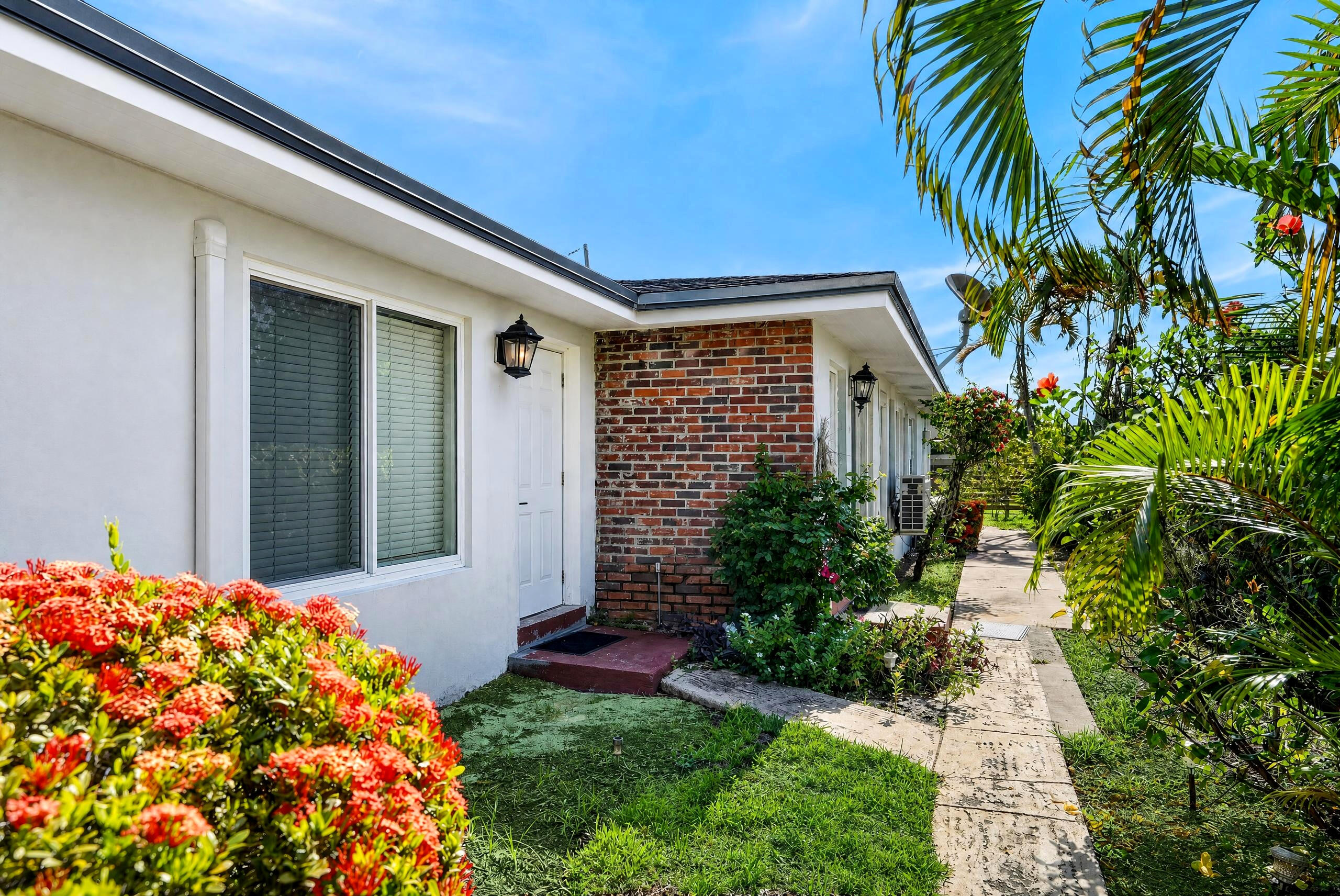 Residence photo 2