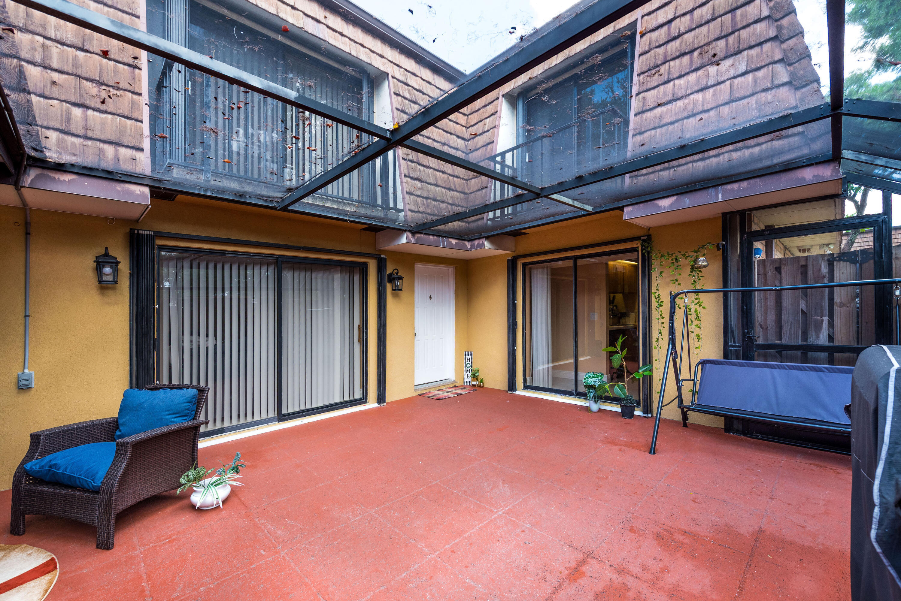 Residence photo 6