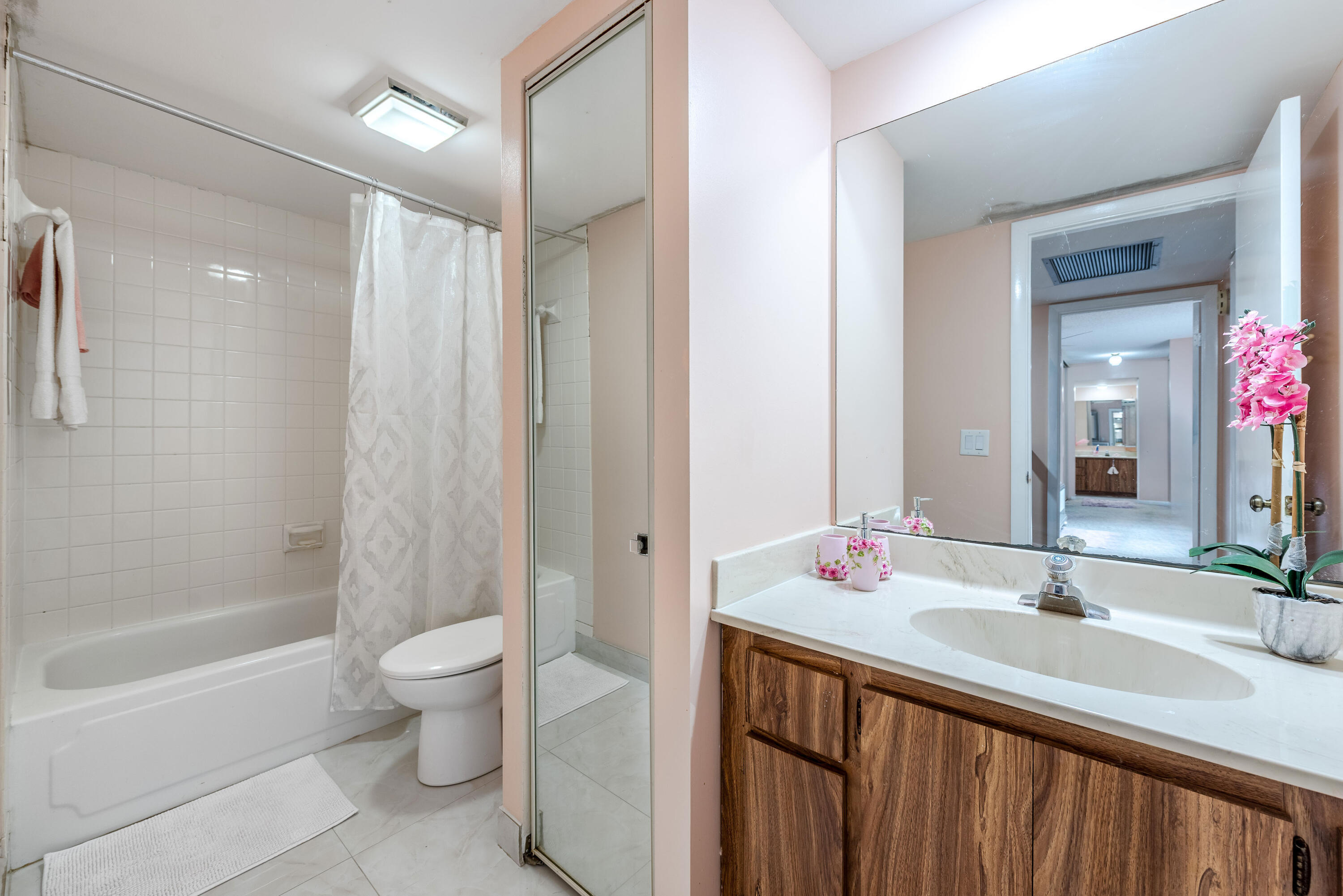 Residence photo 24
