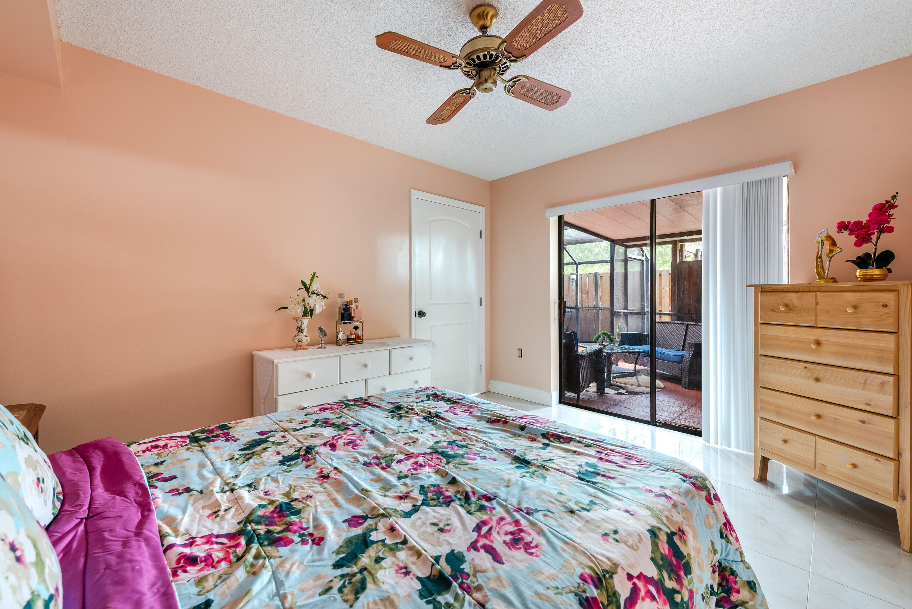 Residence photo 29