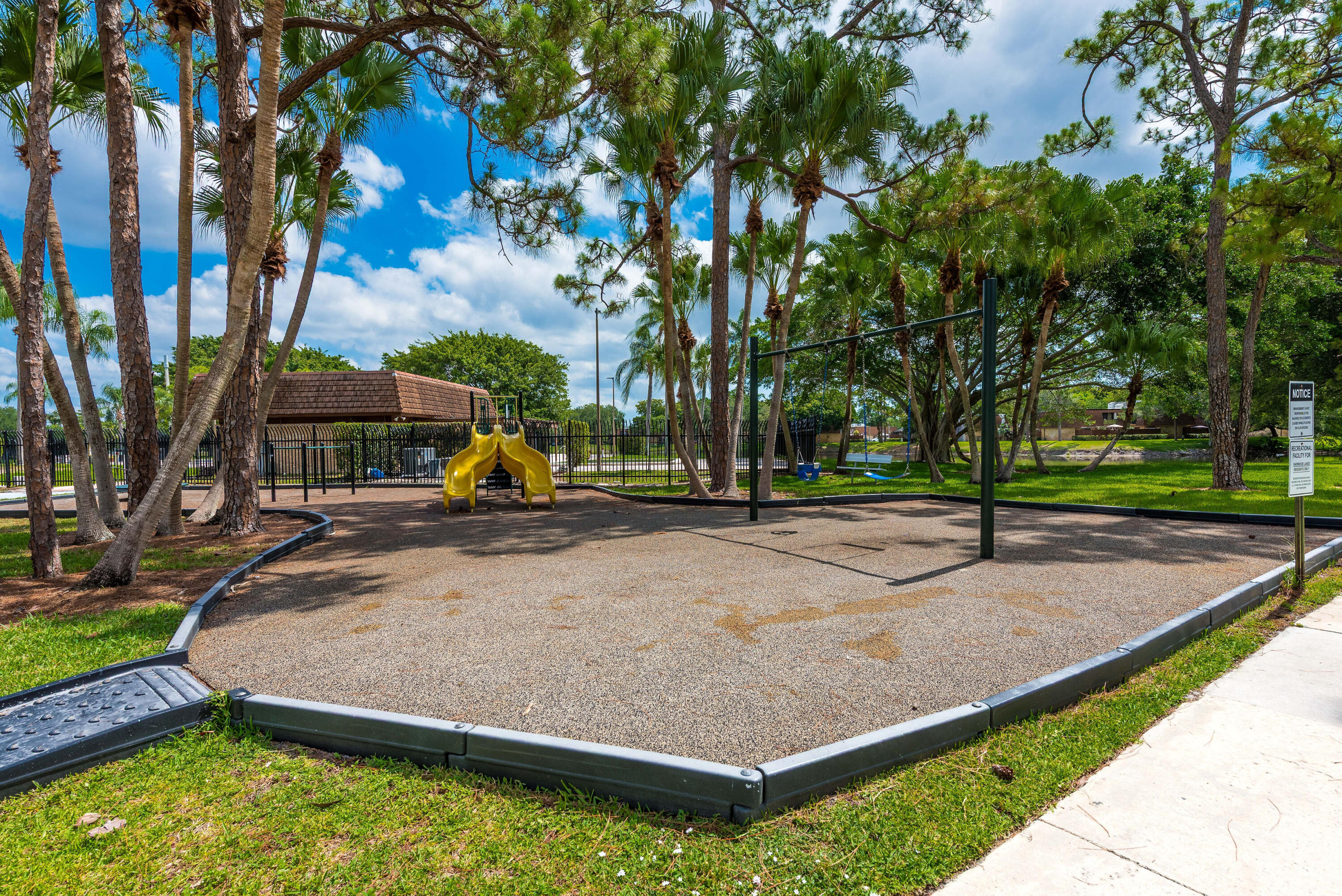 Residence photo 30