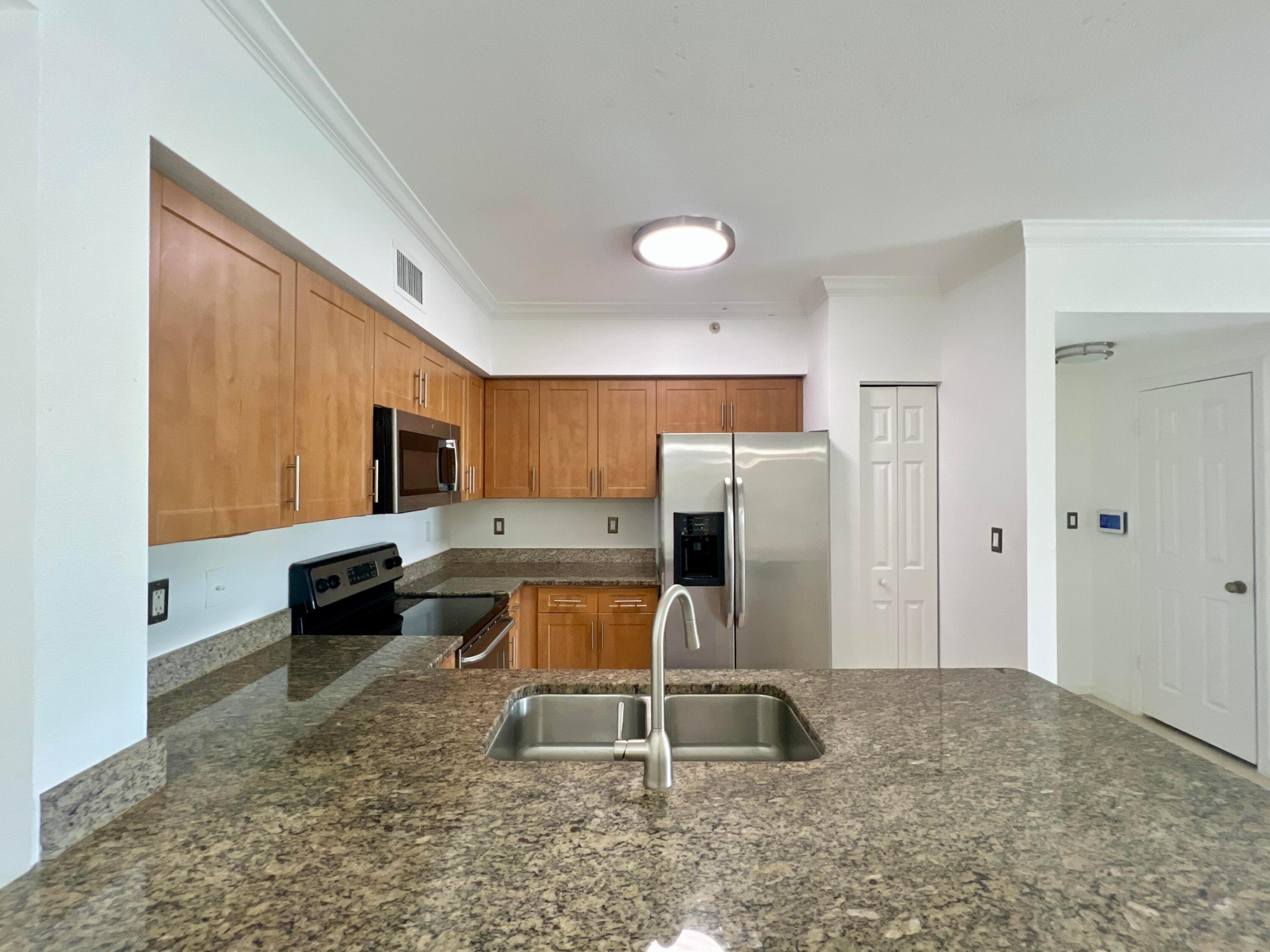  Unit 104 photo 5