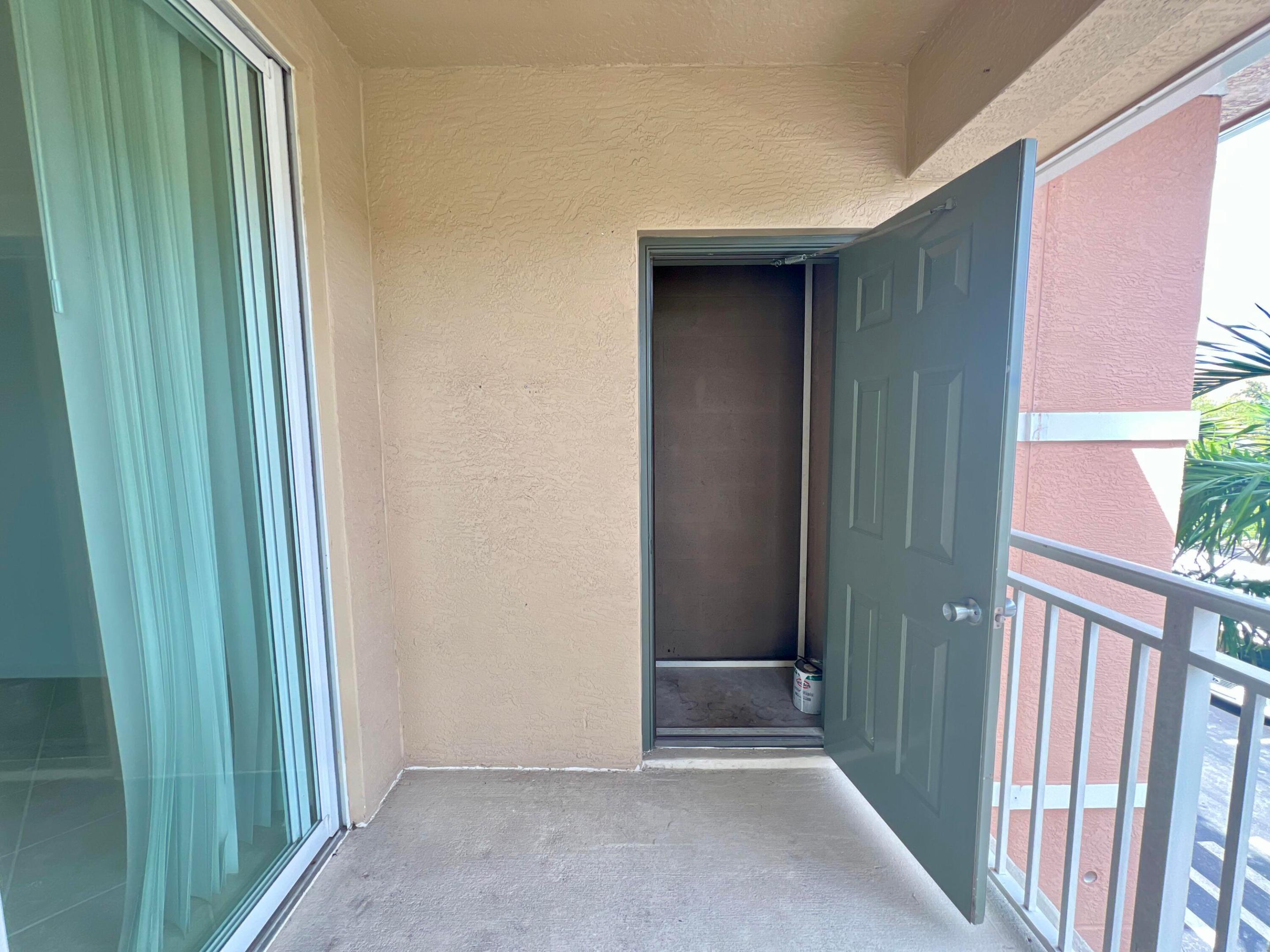  Unit 104 photo 9