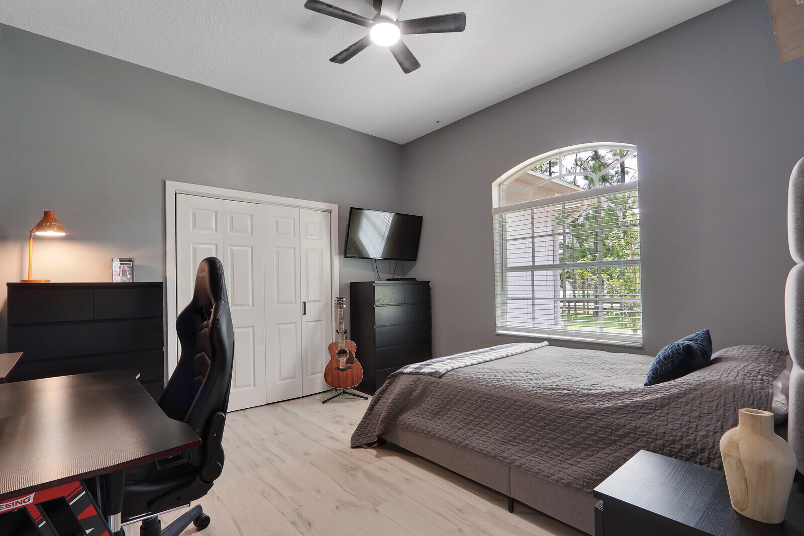Residence photo 16